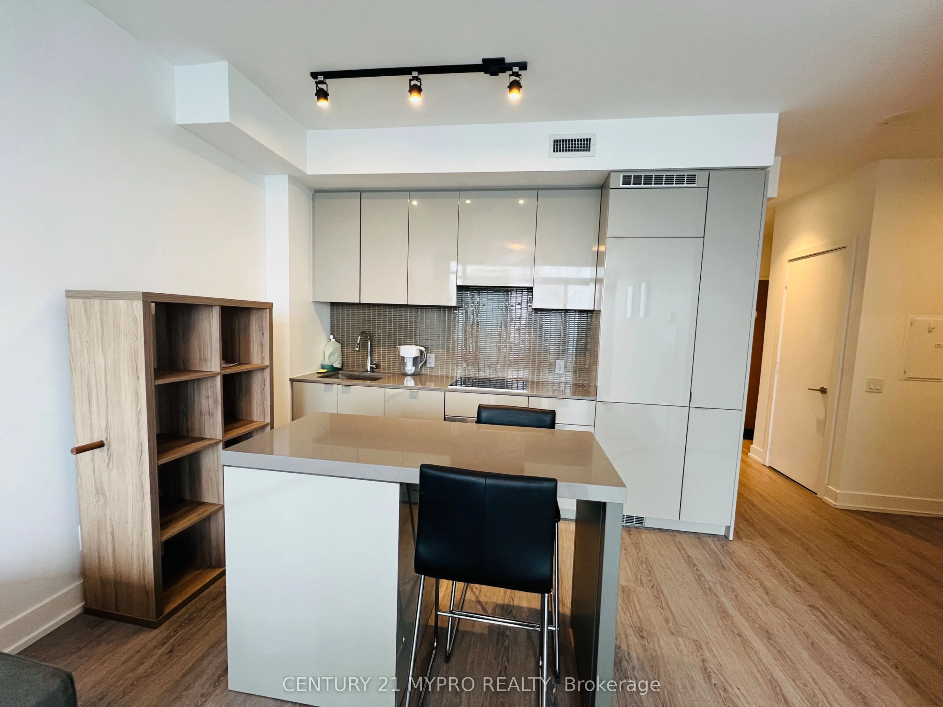 7 Grenville Street, #5809