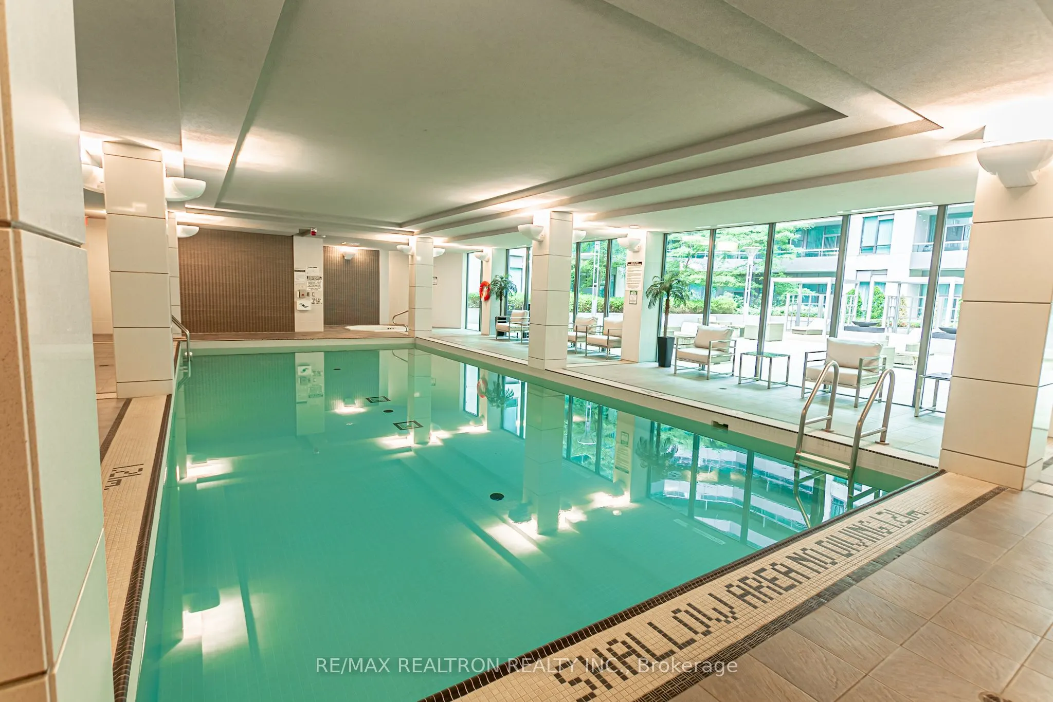 19 Grand Trunk Crescent, #1215