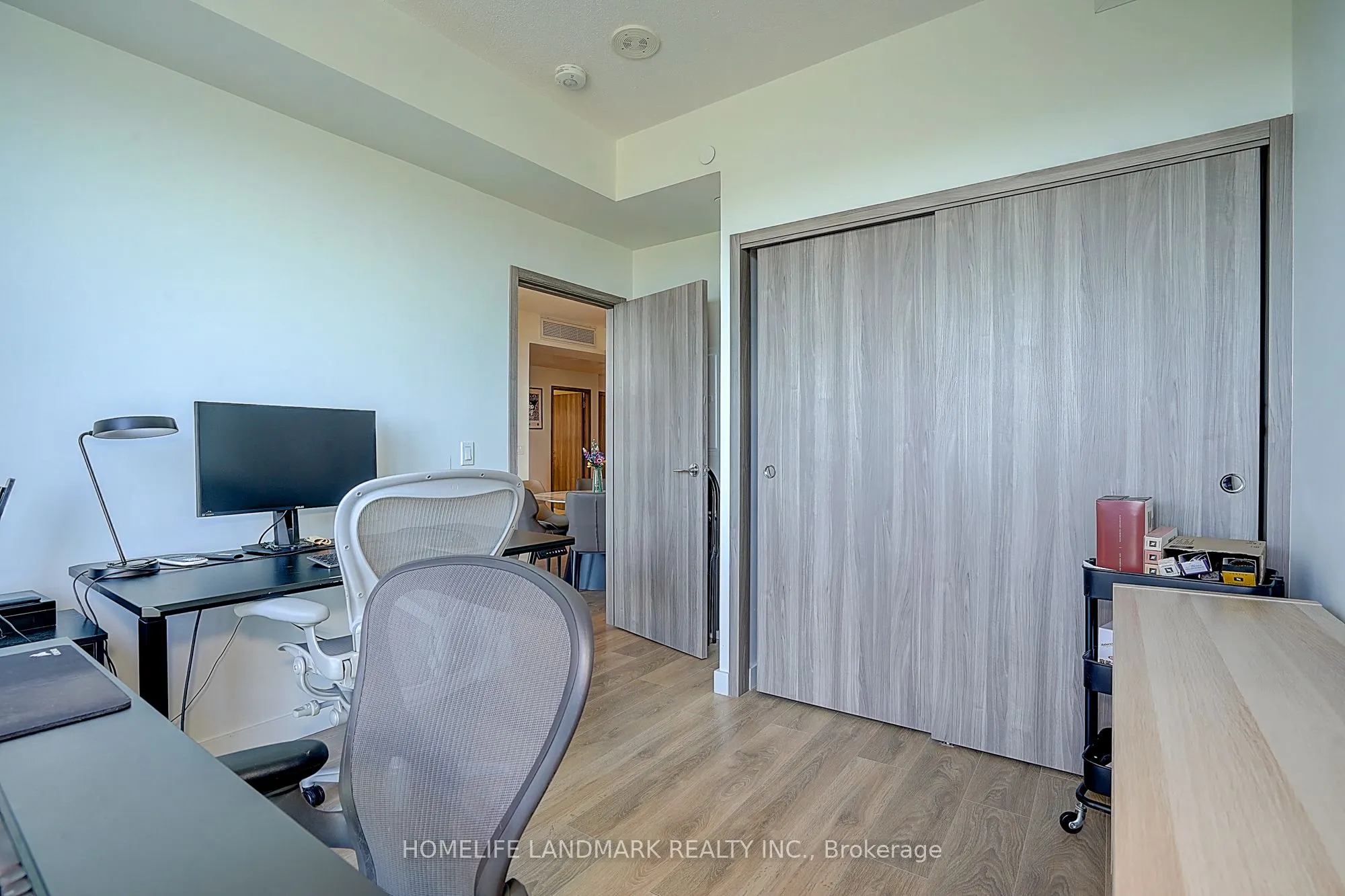 85 Mcmahon Drive, #3502