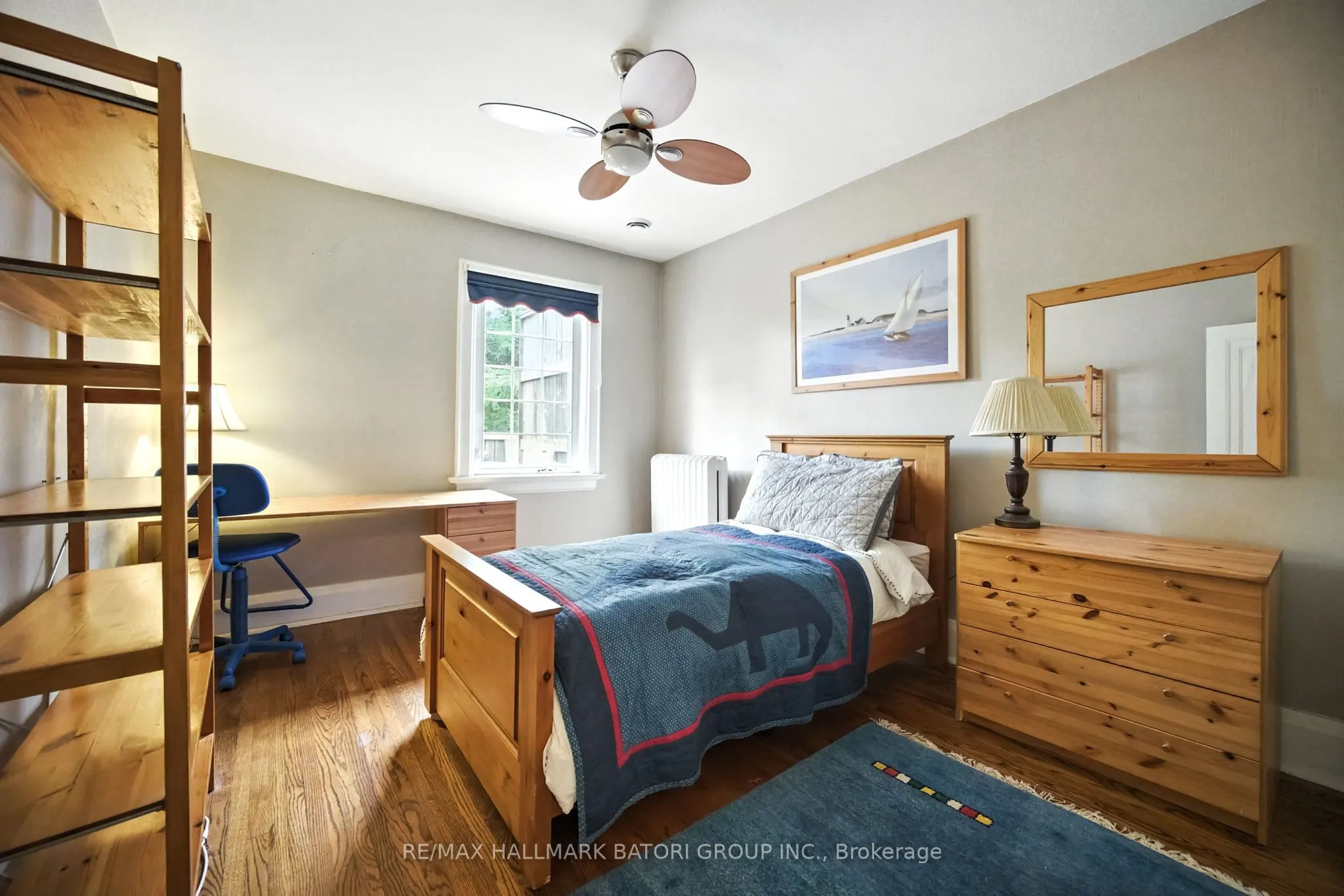 33 Burnaby Boulevard