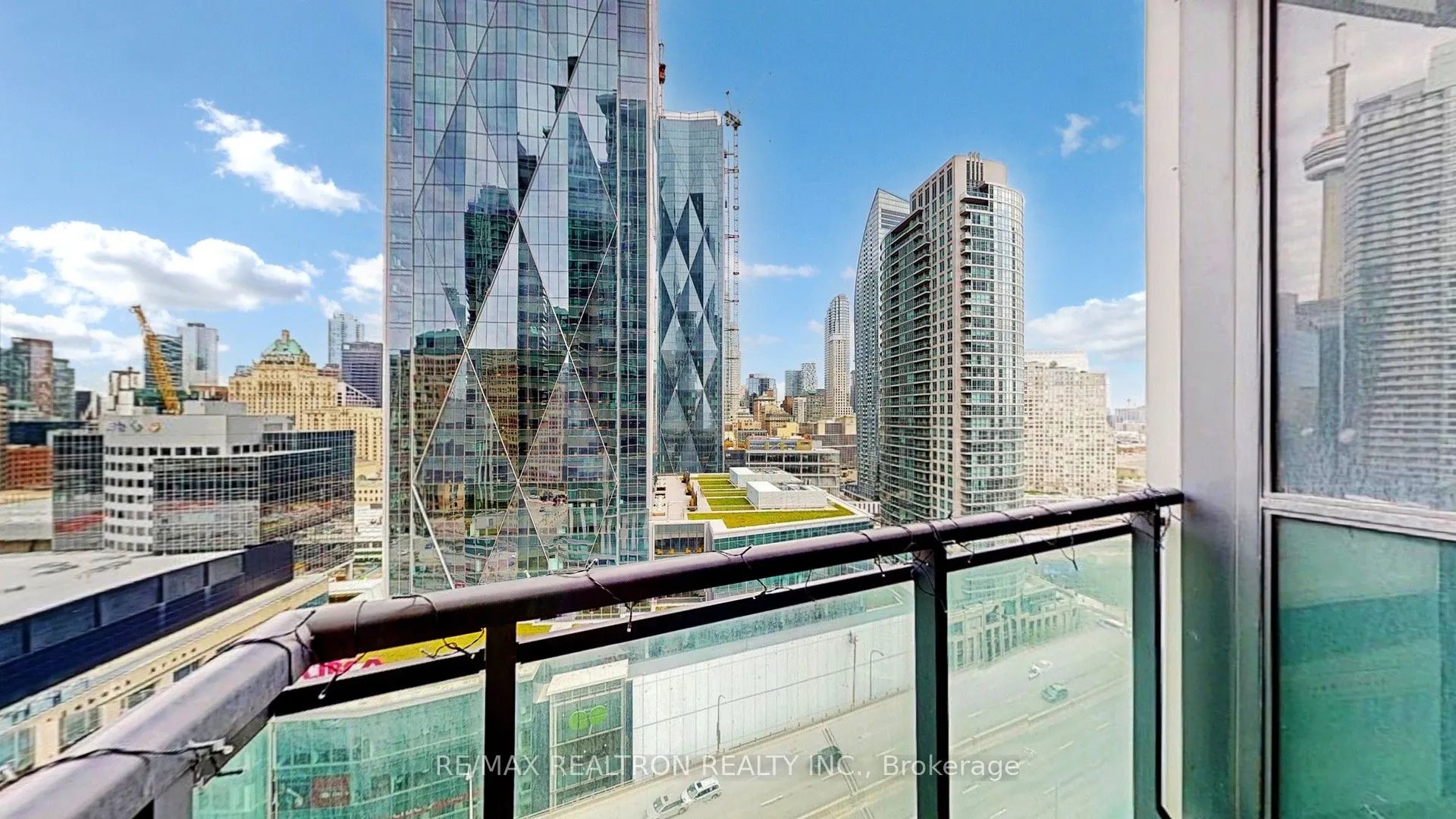 18 Harbour Street #2104