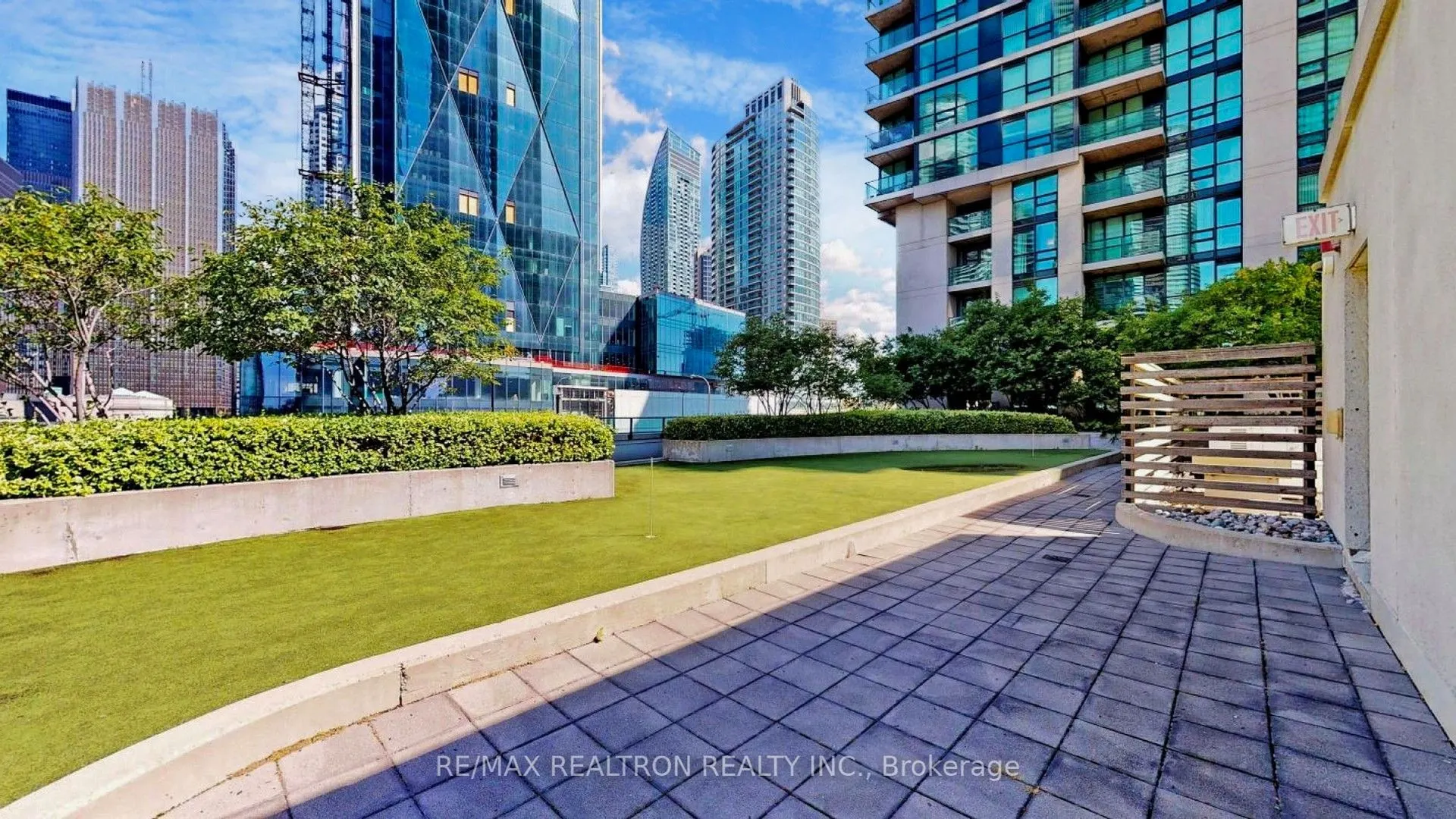 18 Harbour Street #2104