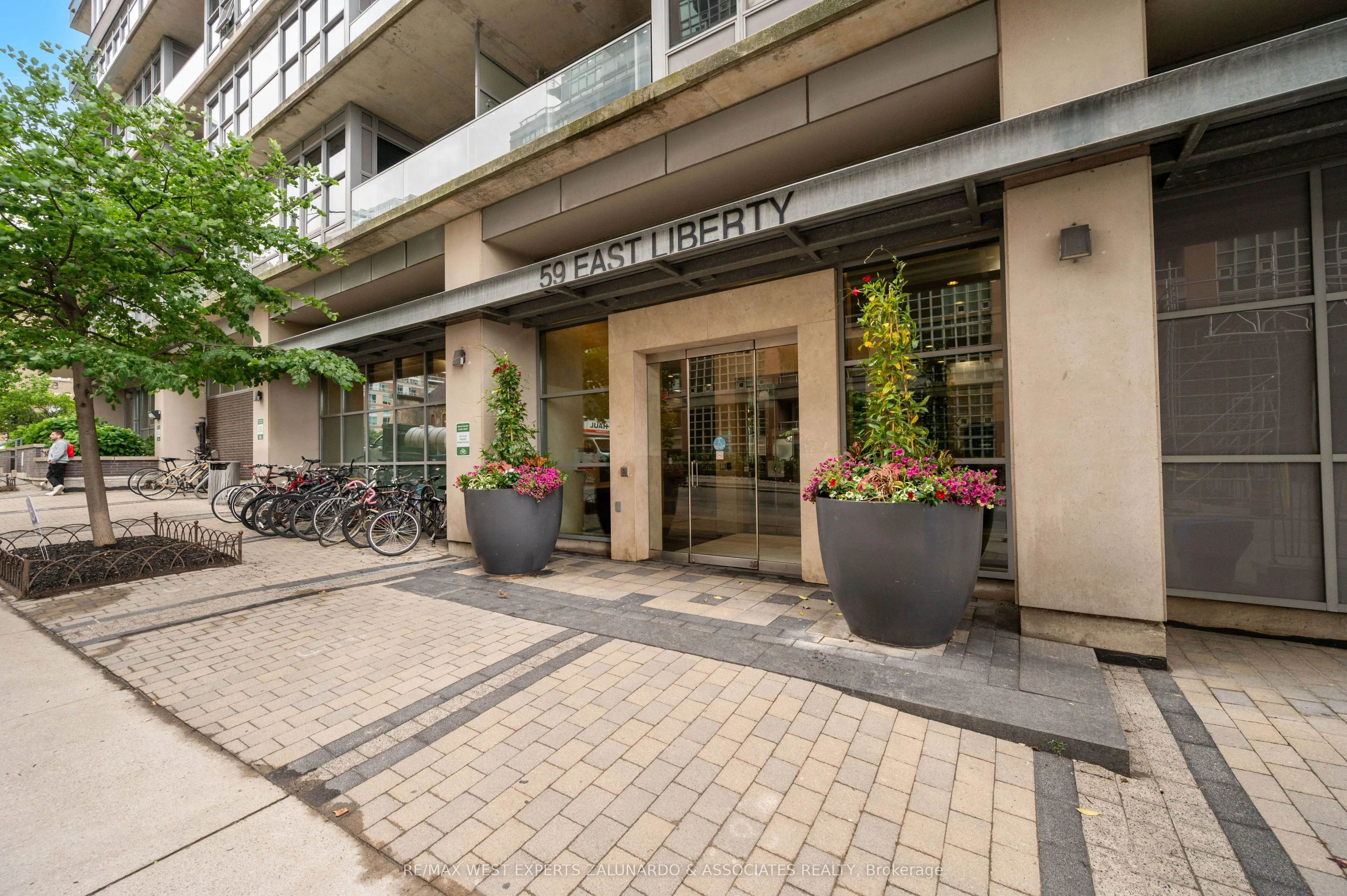 59 East Liberty Street, #315