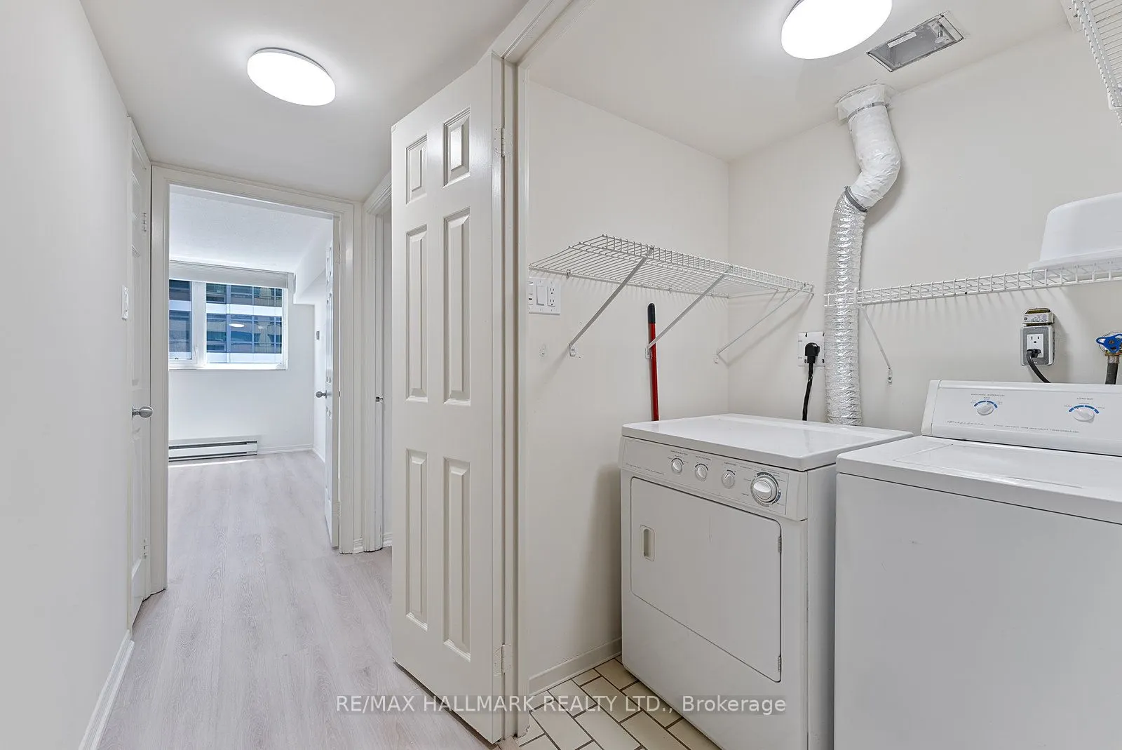 360 Bloor Street E, #1107