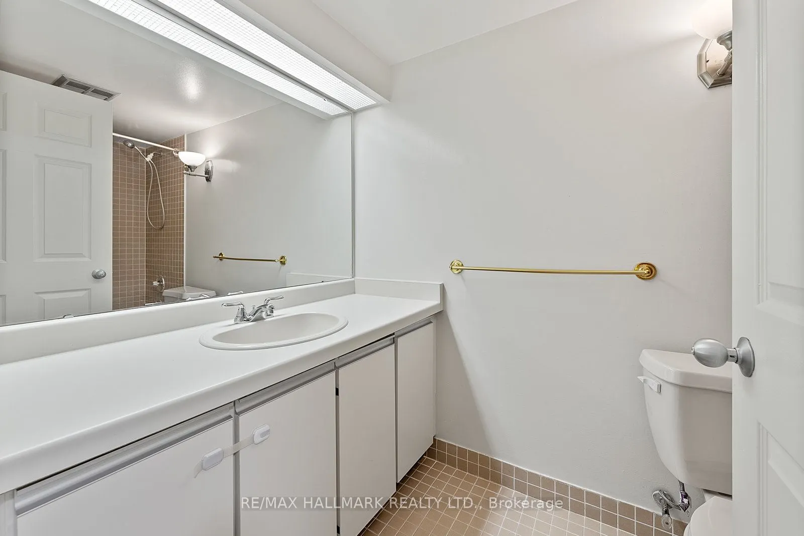 360 Bloor Street E, #1107