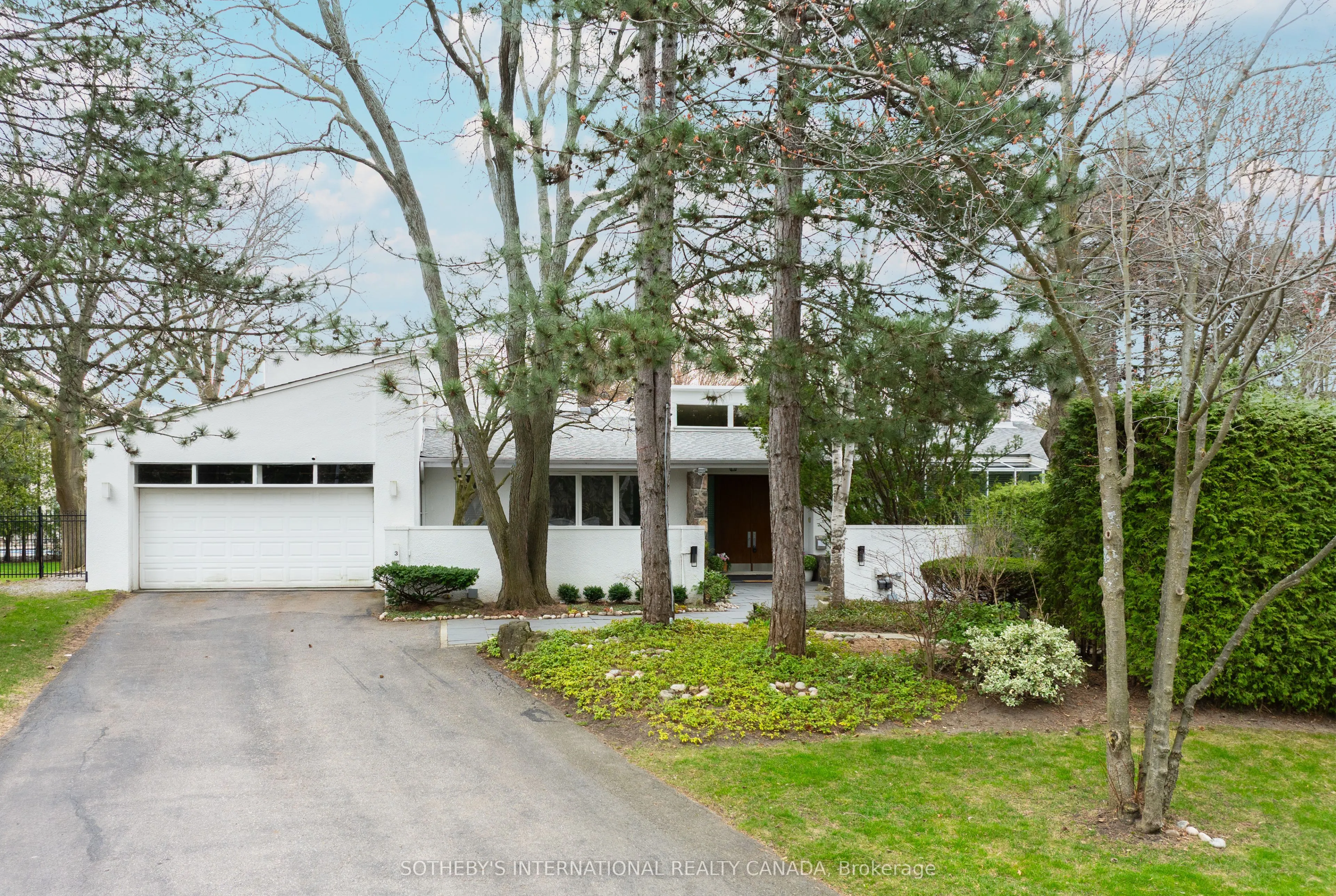 3 Bluejay Place