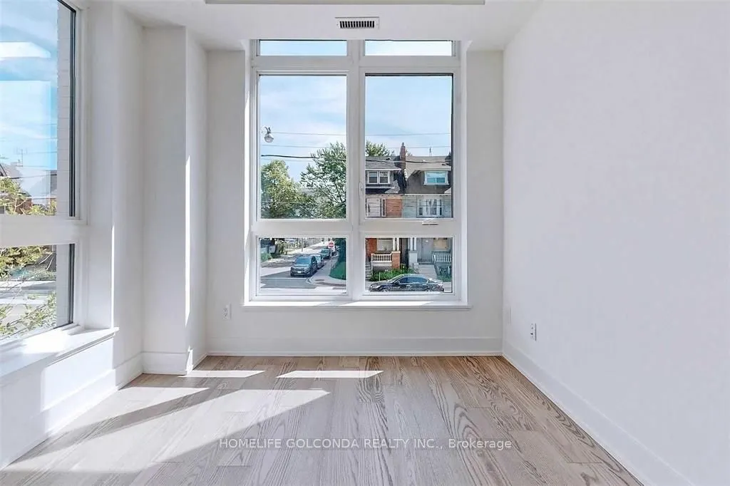 100 River Street, #Th07