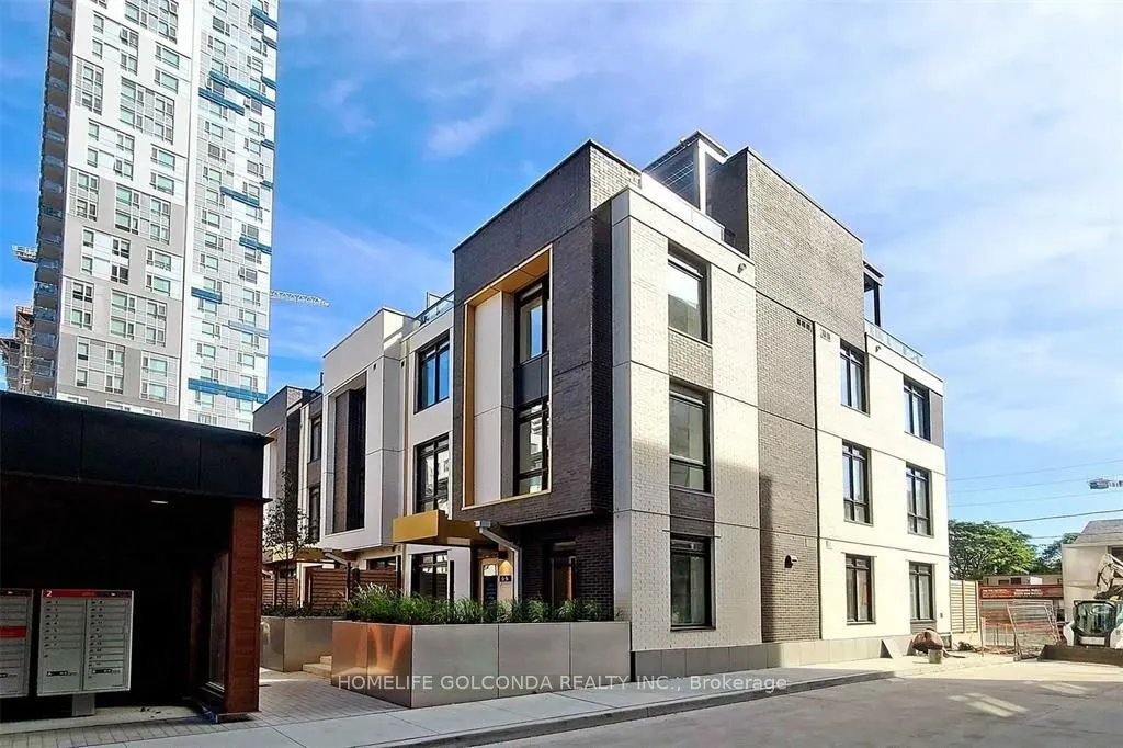 100 River Street, #Th07