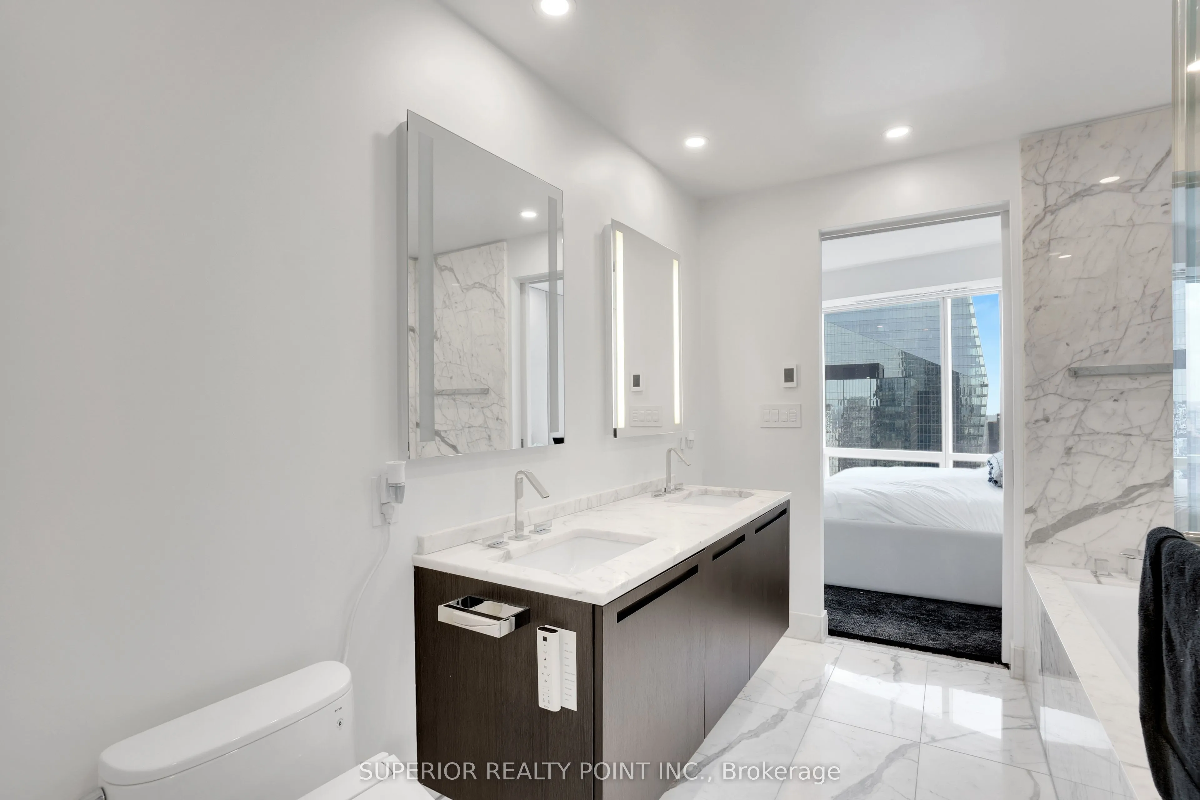 180 University Avenue, #4408