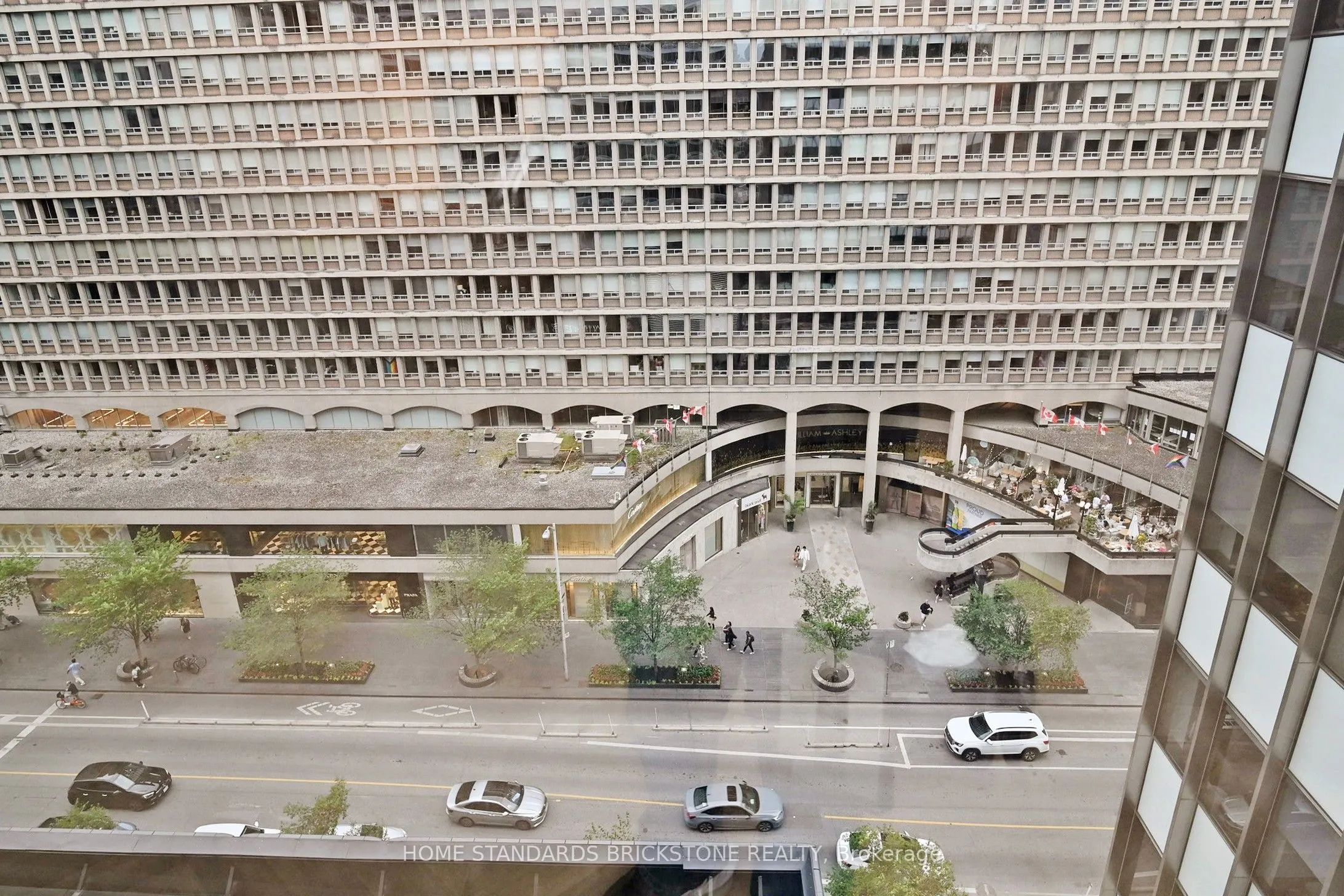 110 Bloor Street W, #1009