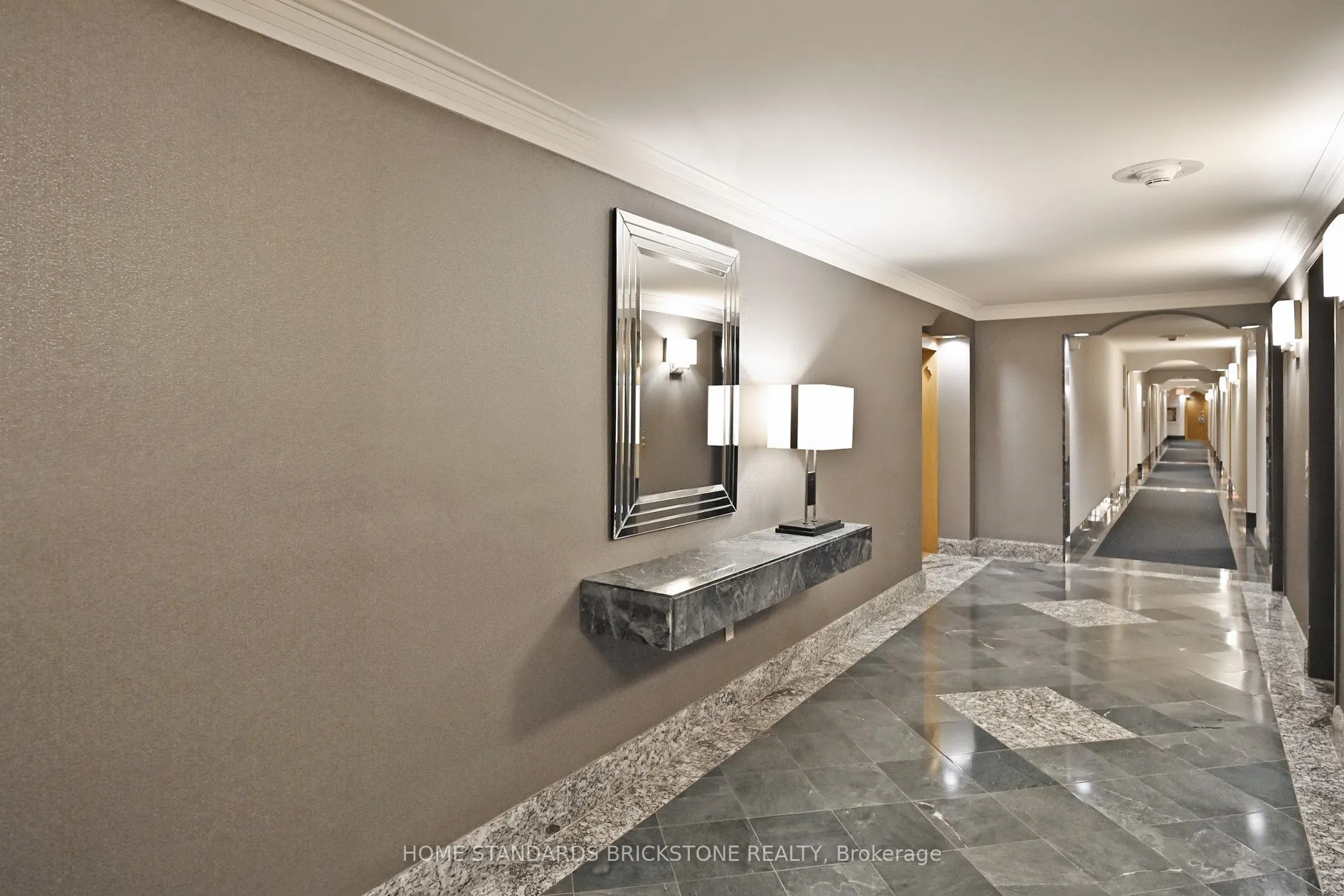 110 Bloor Street W, #1009