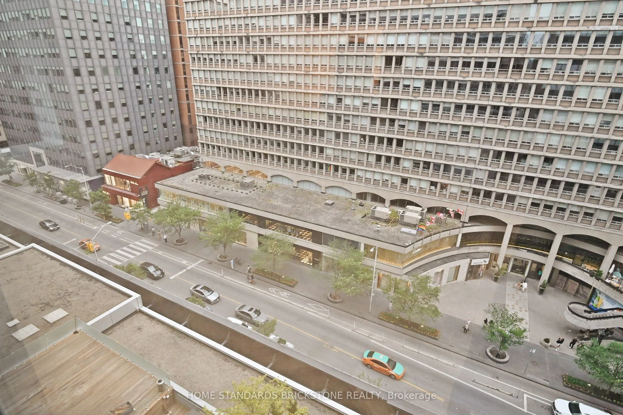 110 Bloor Street W, #1009