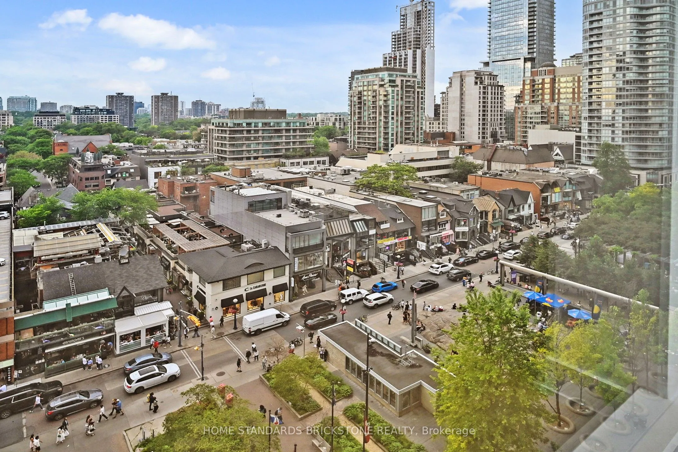 110 Bloor Street W, #1009