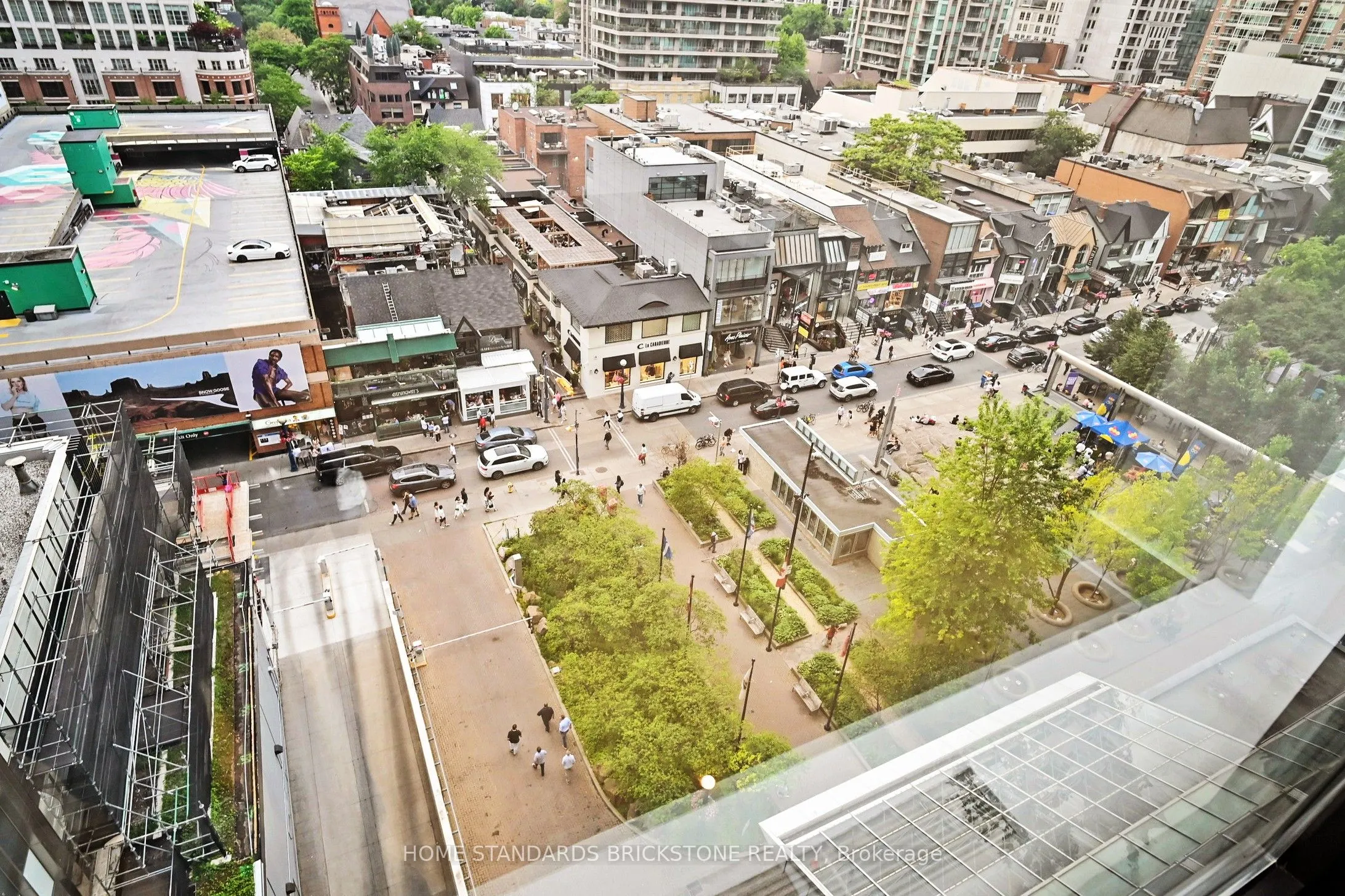 110 Bloor Street W, #1009