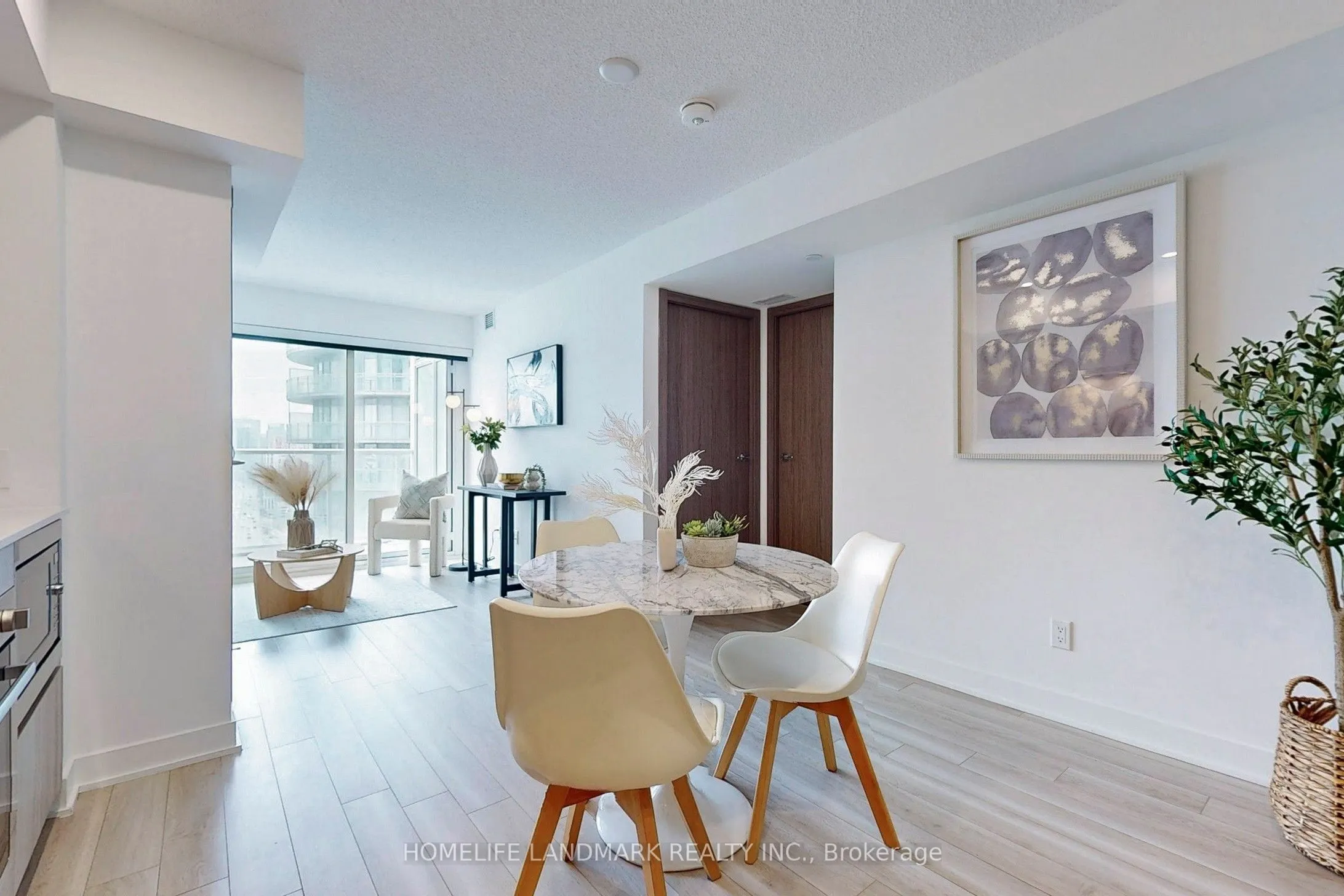17 Bathurst Street, #2712