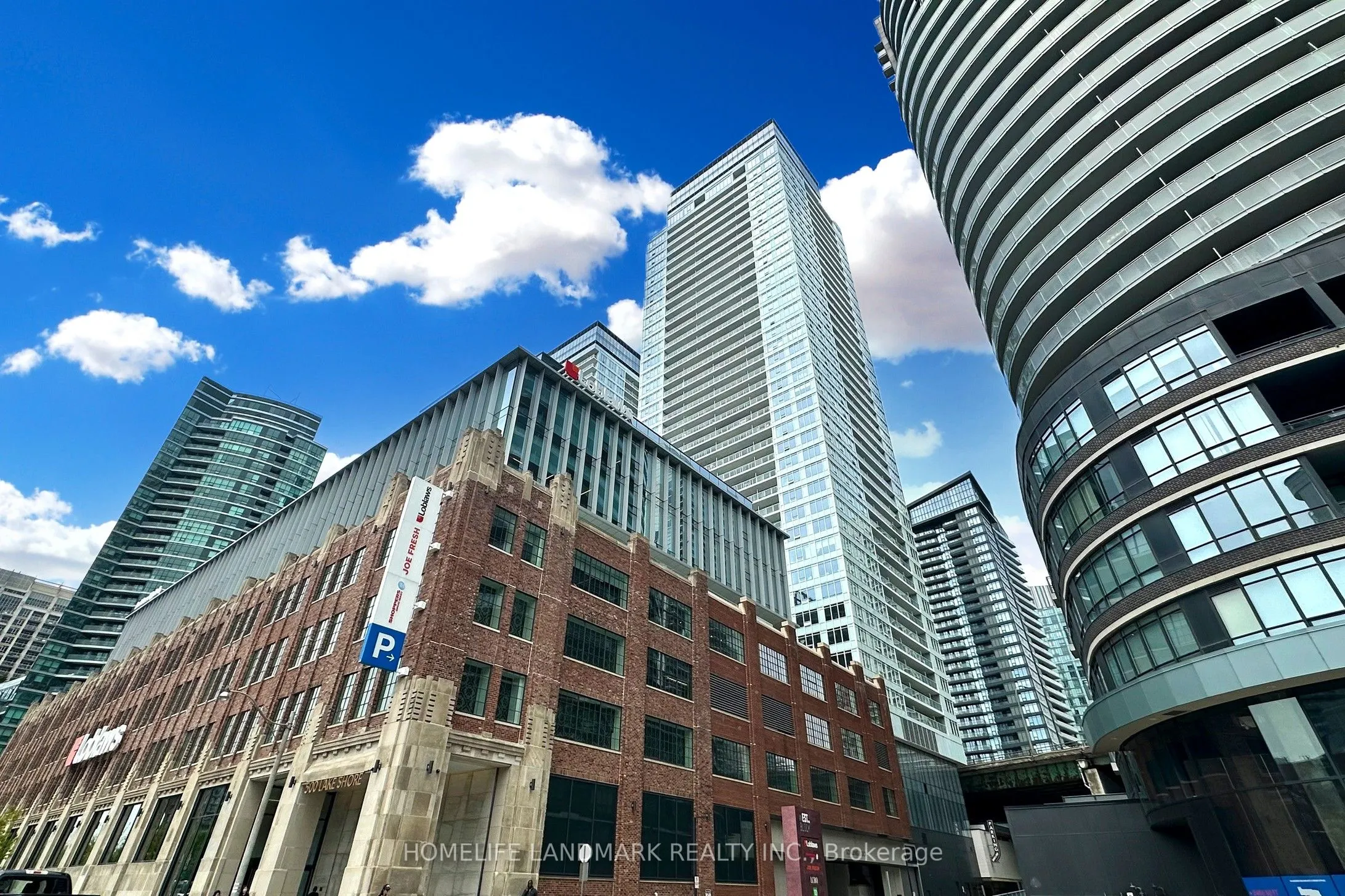 17 Bathurst Street, #2712