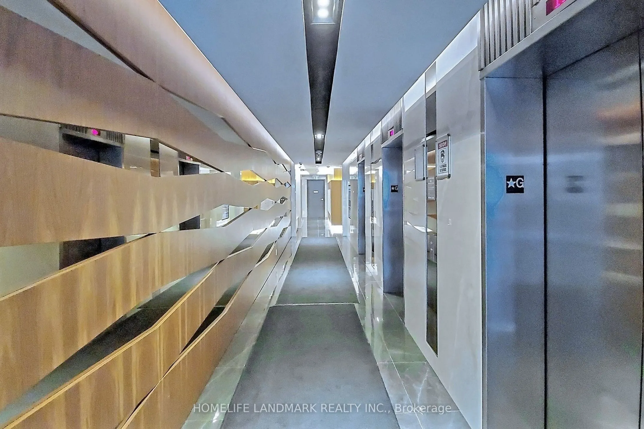 17 Bathurst Street, #2712