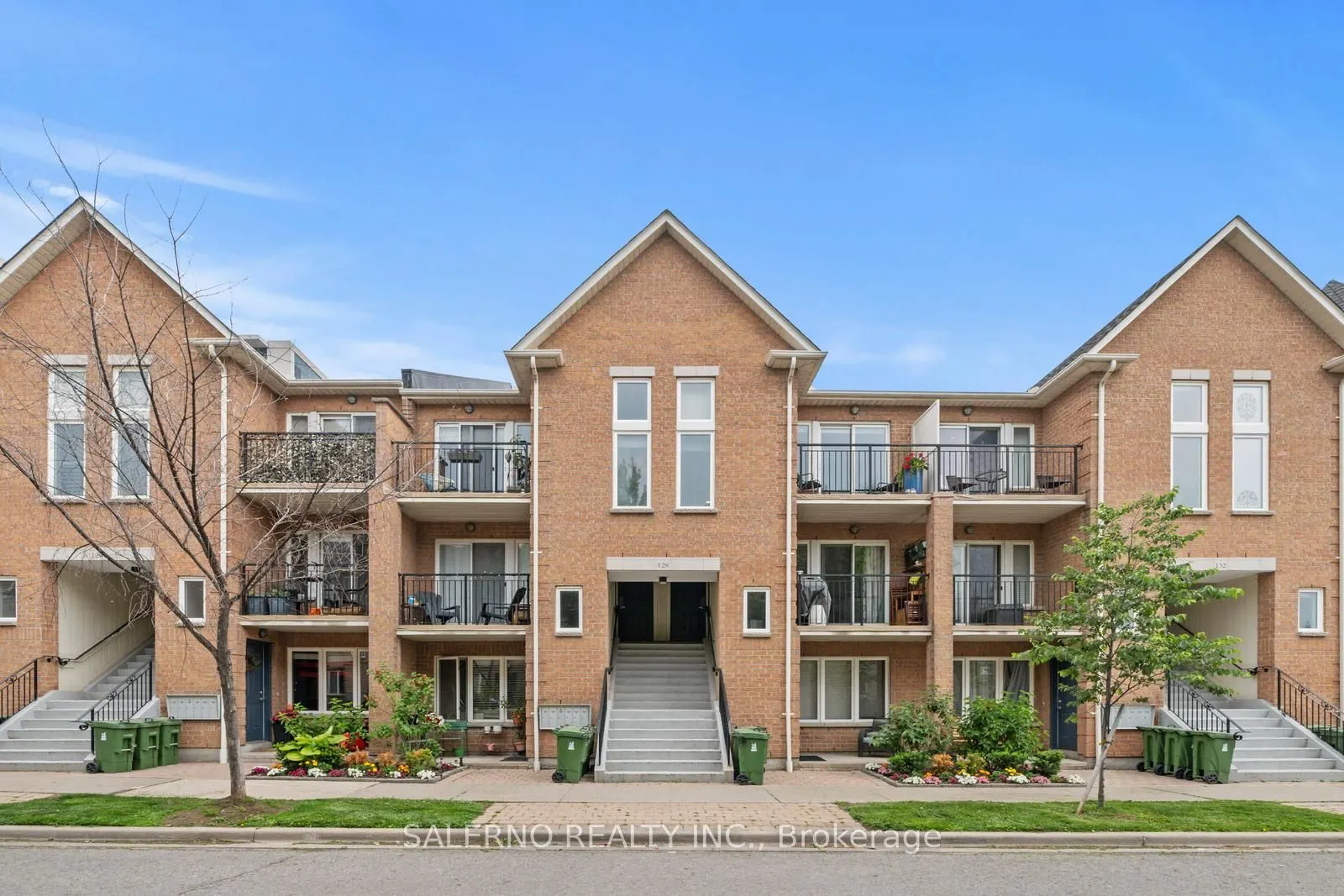 128 Aerodrome Crescent, #302