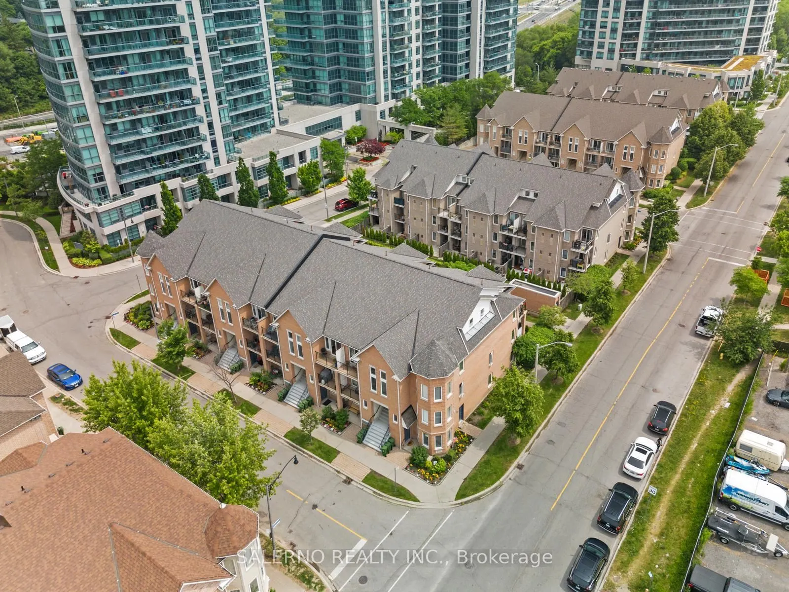 128 Aerodrome Crescent, #302