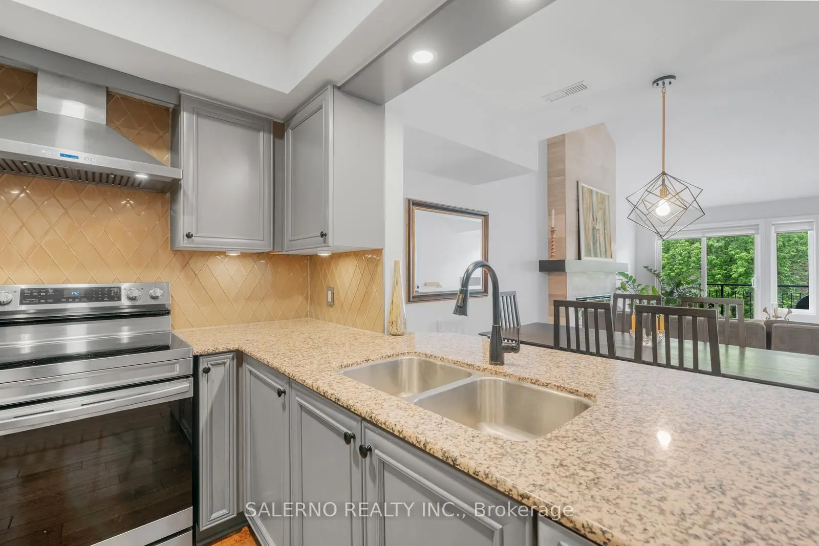 128 Aerodrome Crescent, #302