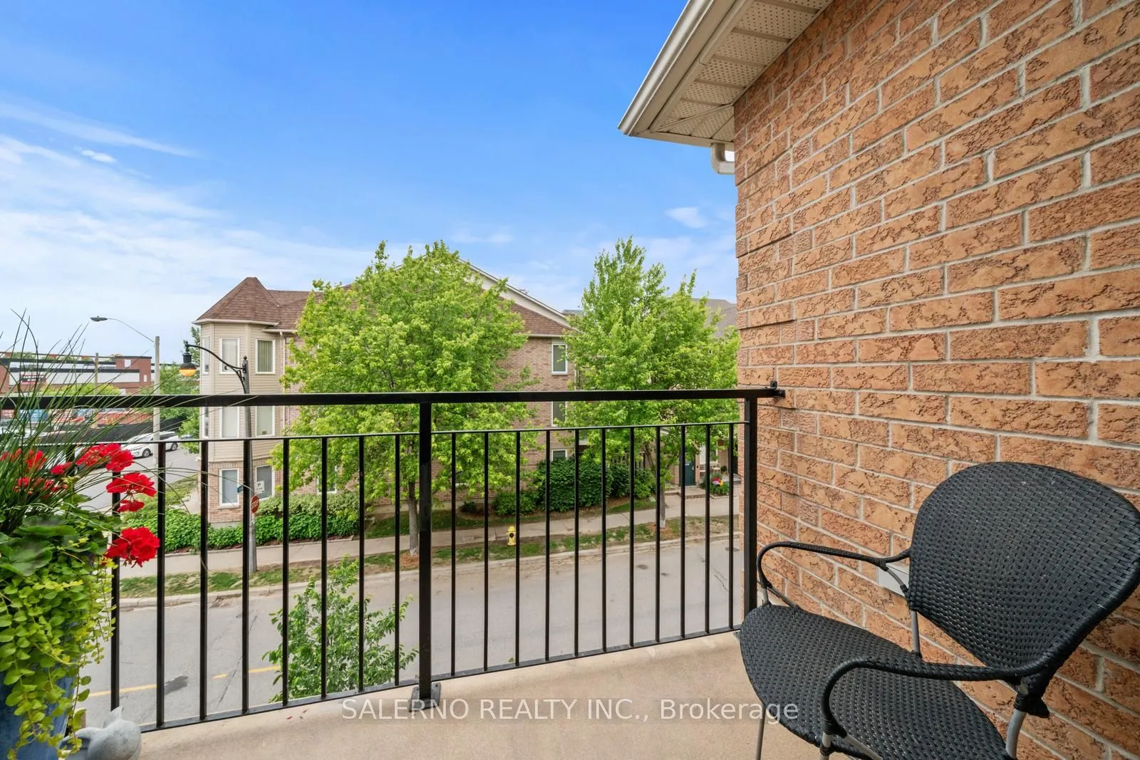 128 Aerodrome Crescent, #302