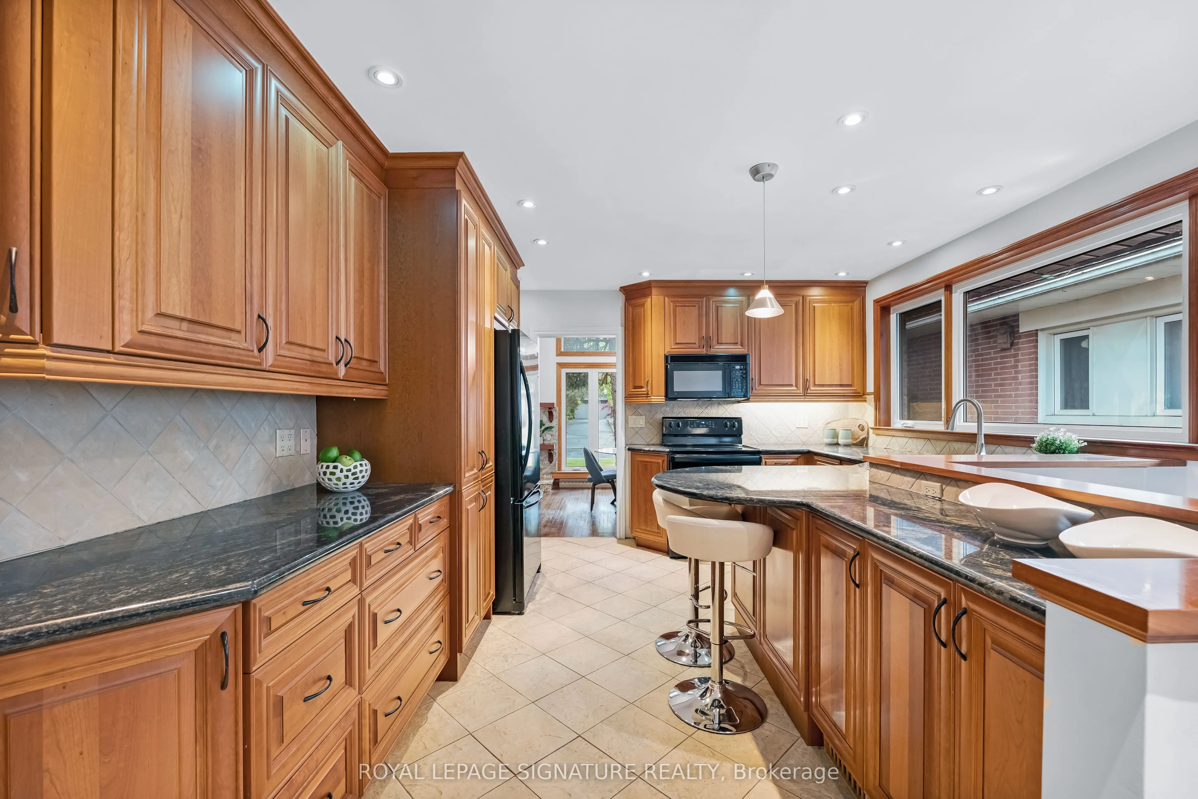 23 Palomino Crescent