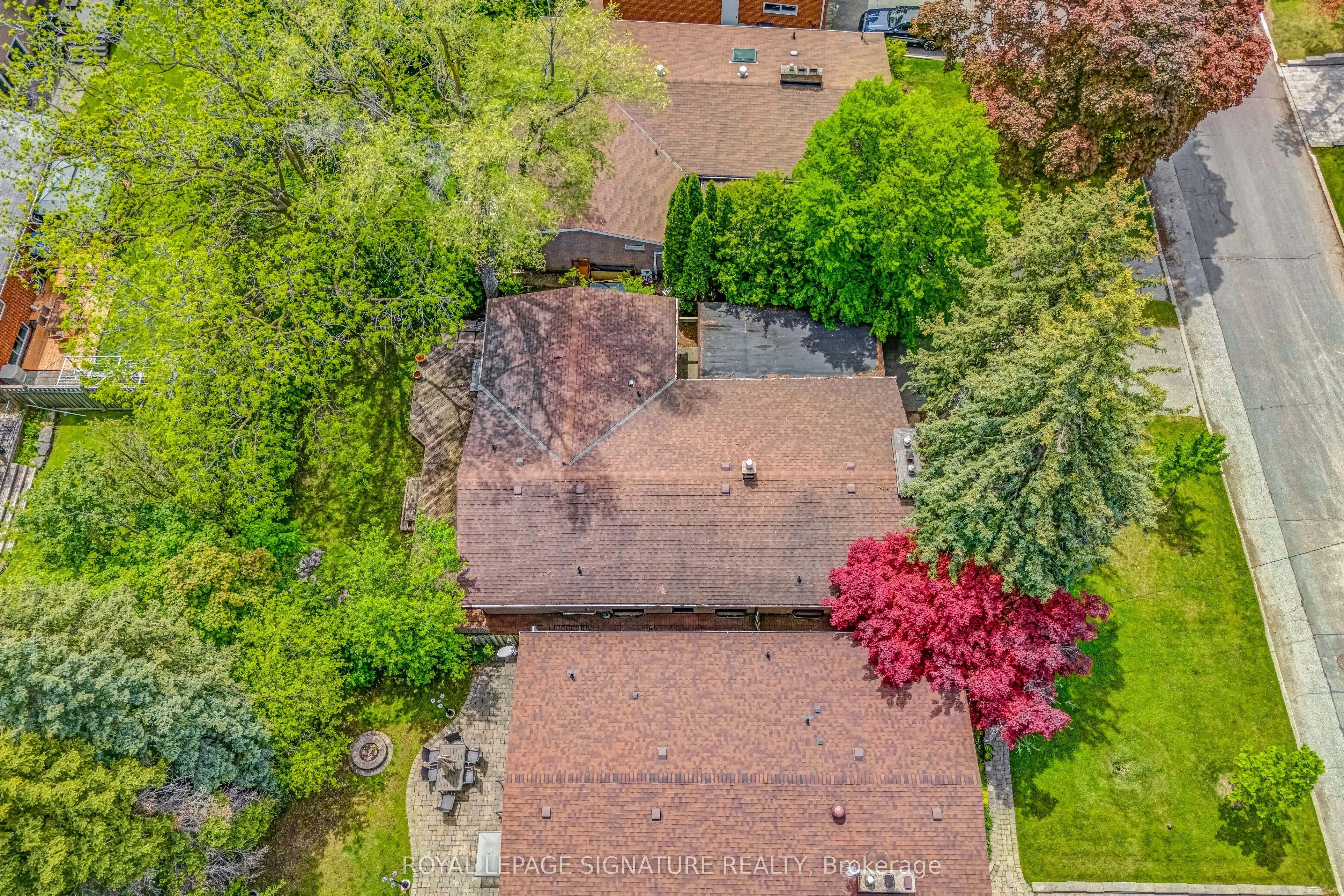 23 Palomino Crescent