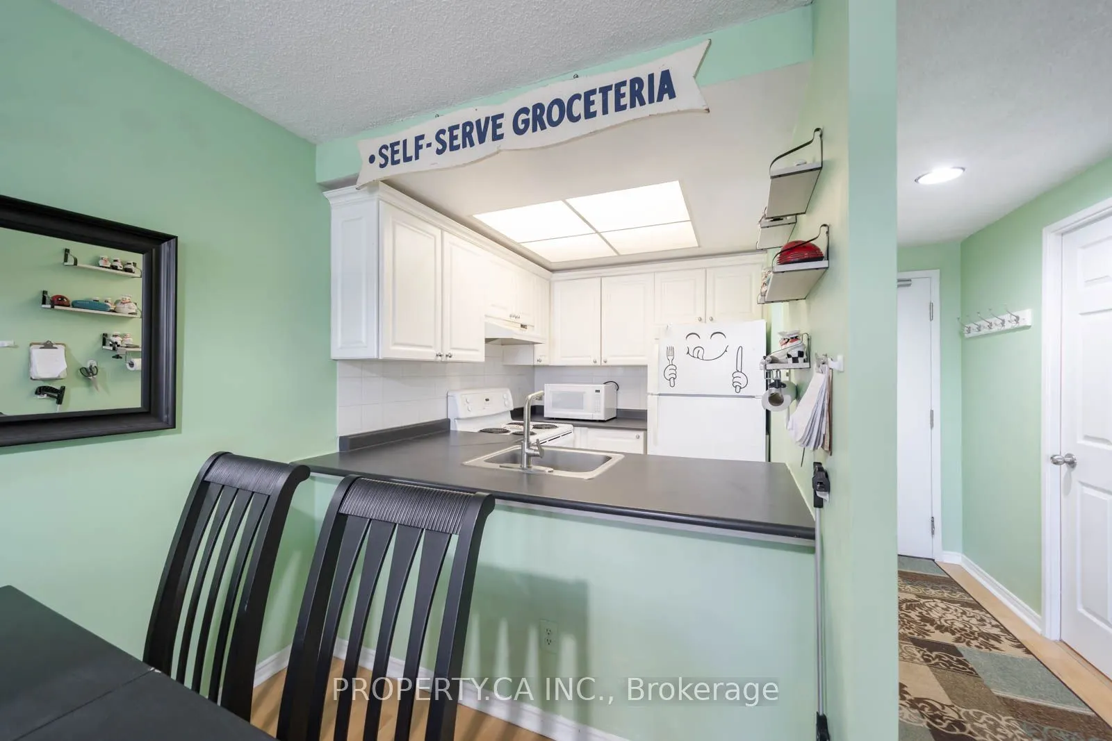 7 Bishop Avenue, #312