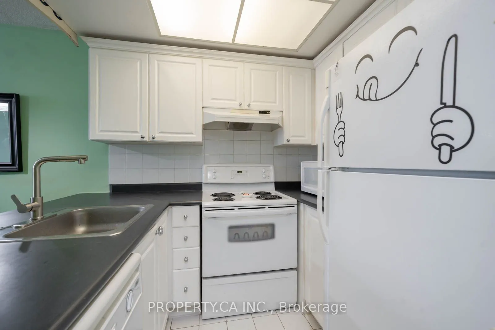 7 Bishop Avenue, #312