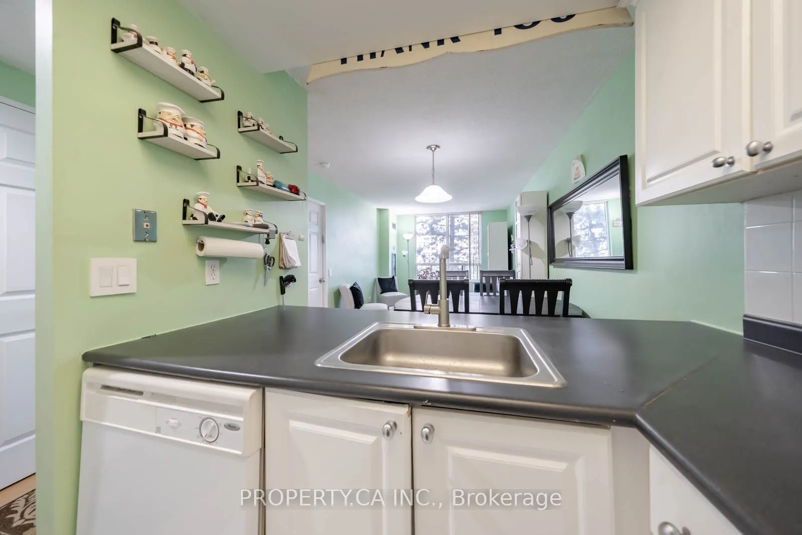 7 Bishop Avenue, #312