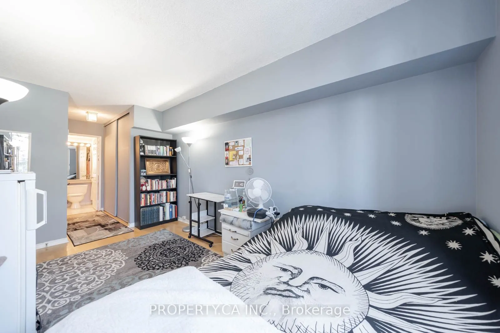 7 Bishop Avenue, #312