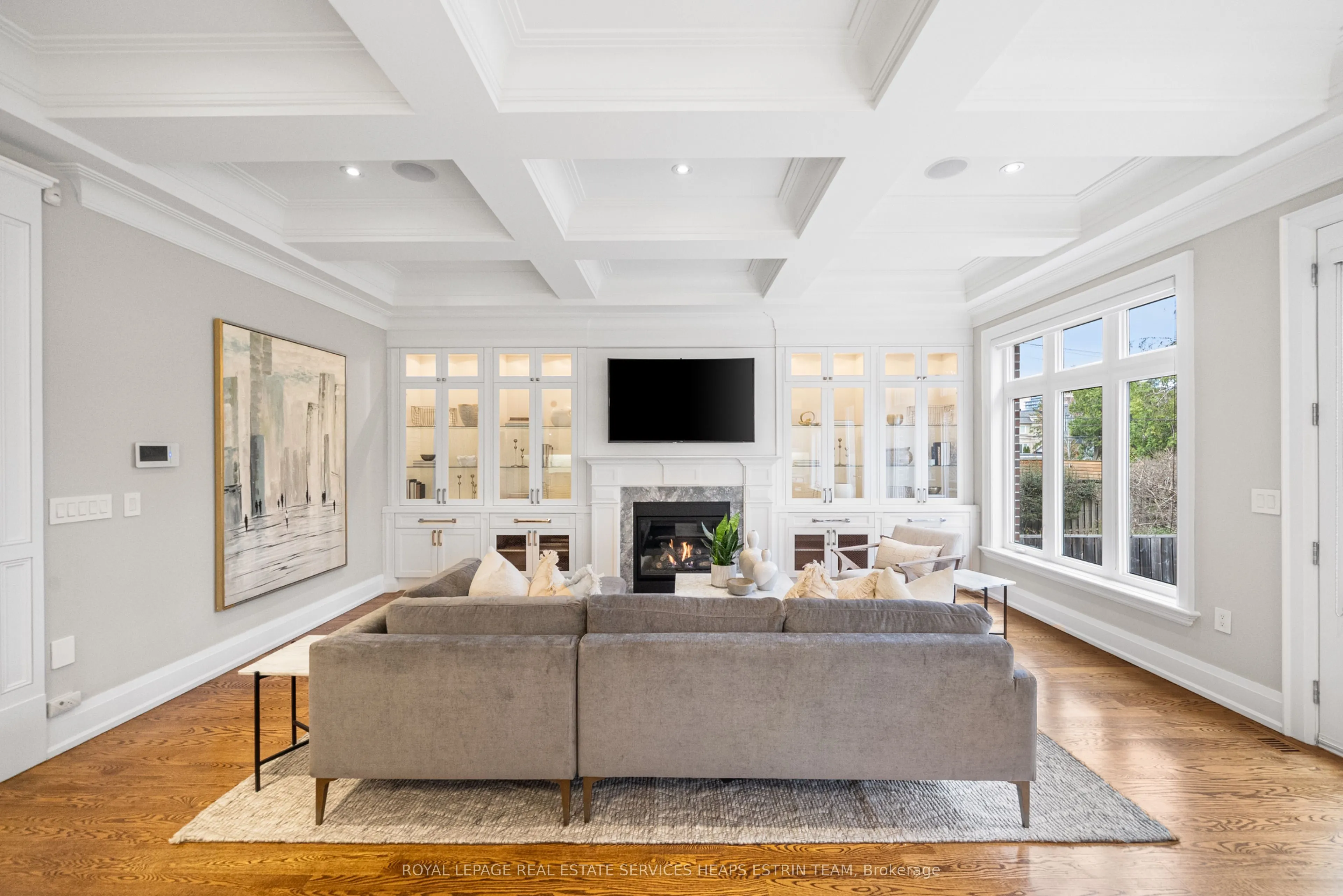 565 Broadway Avenue