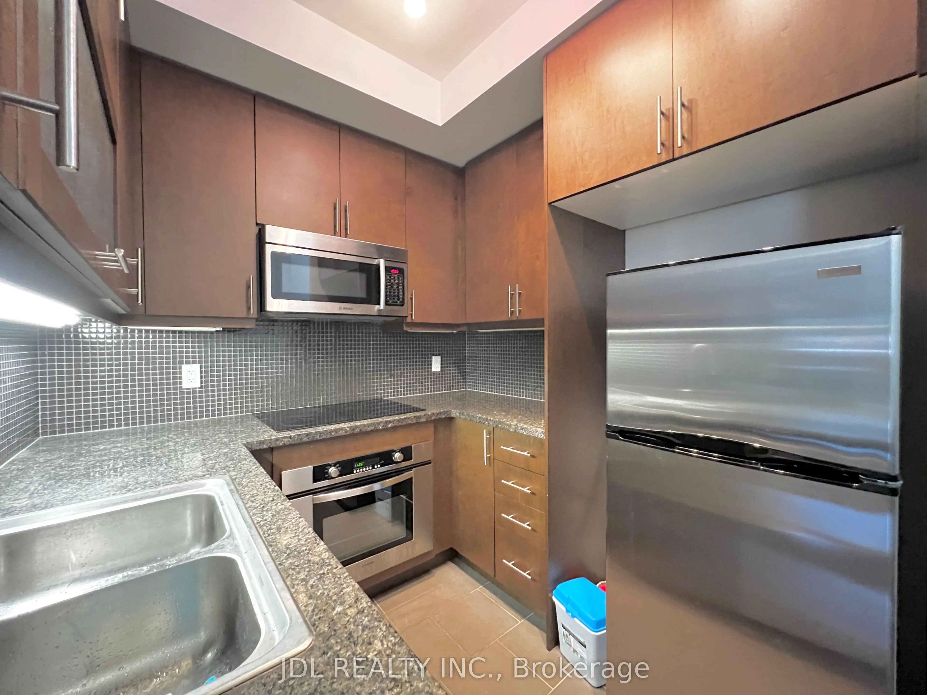 35 Balmuto Street #1507