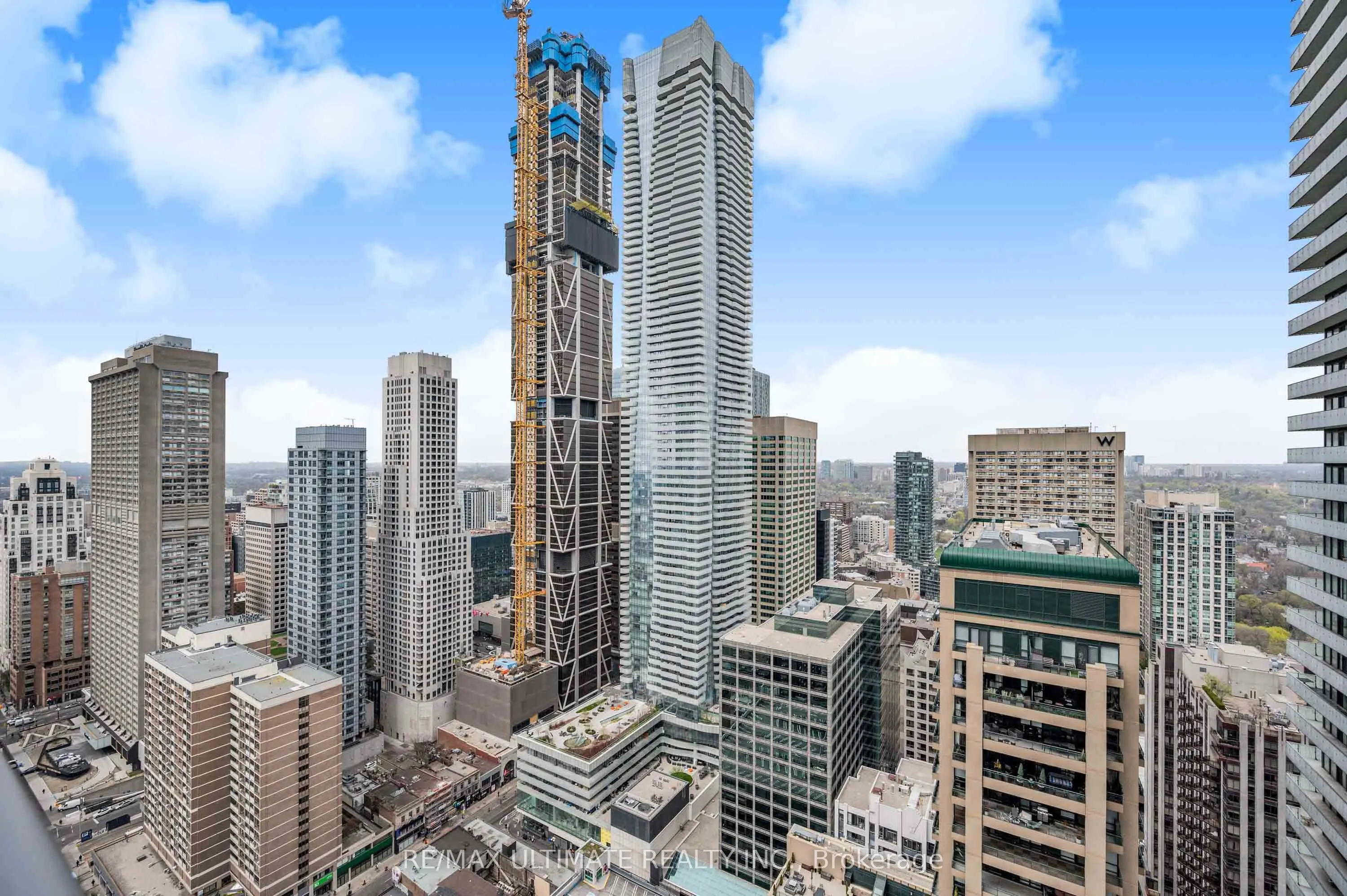33 Charles Street E, #3808