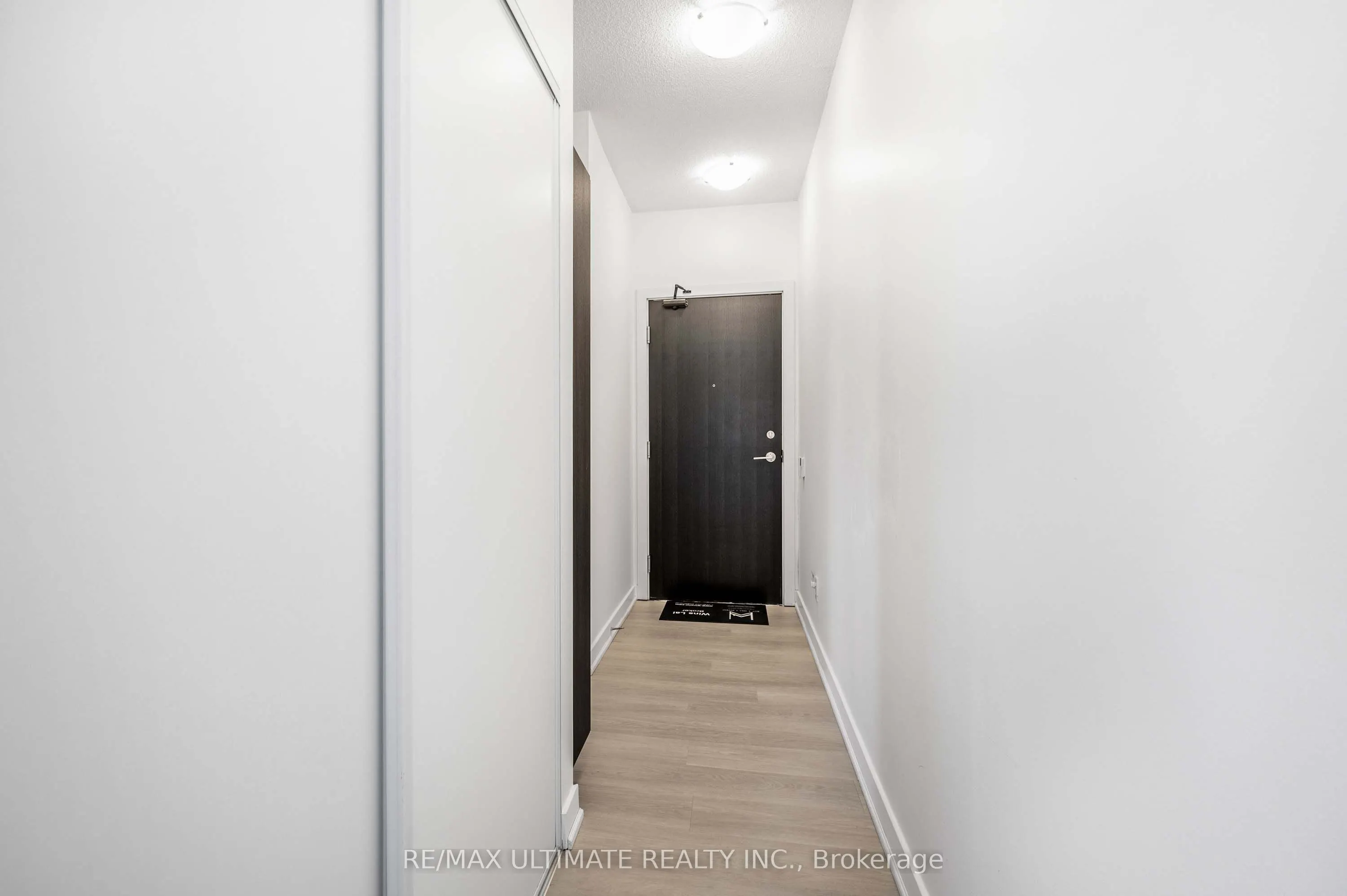 33 Charles Street E, #3808