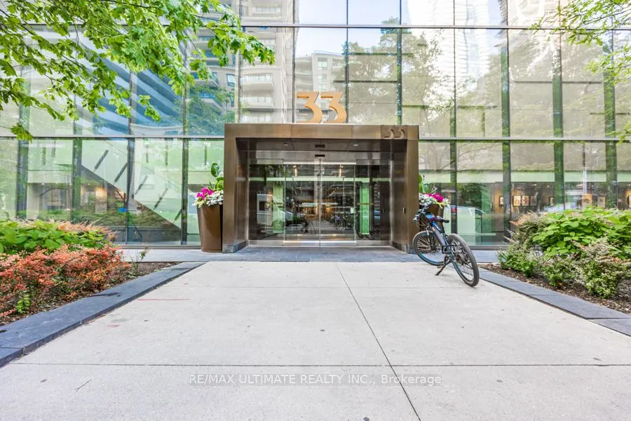 33 Charles Street E, #3808