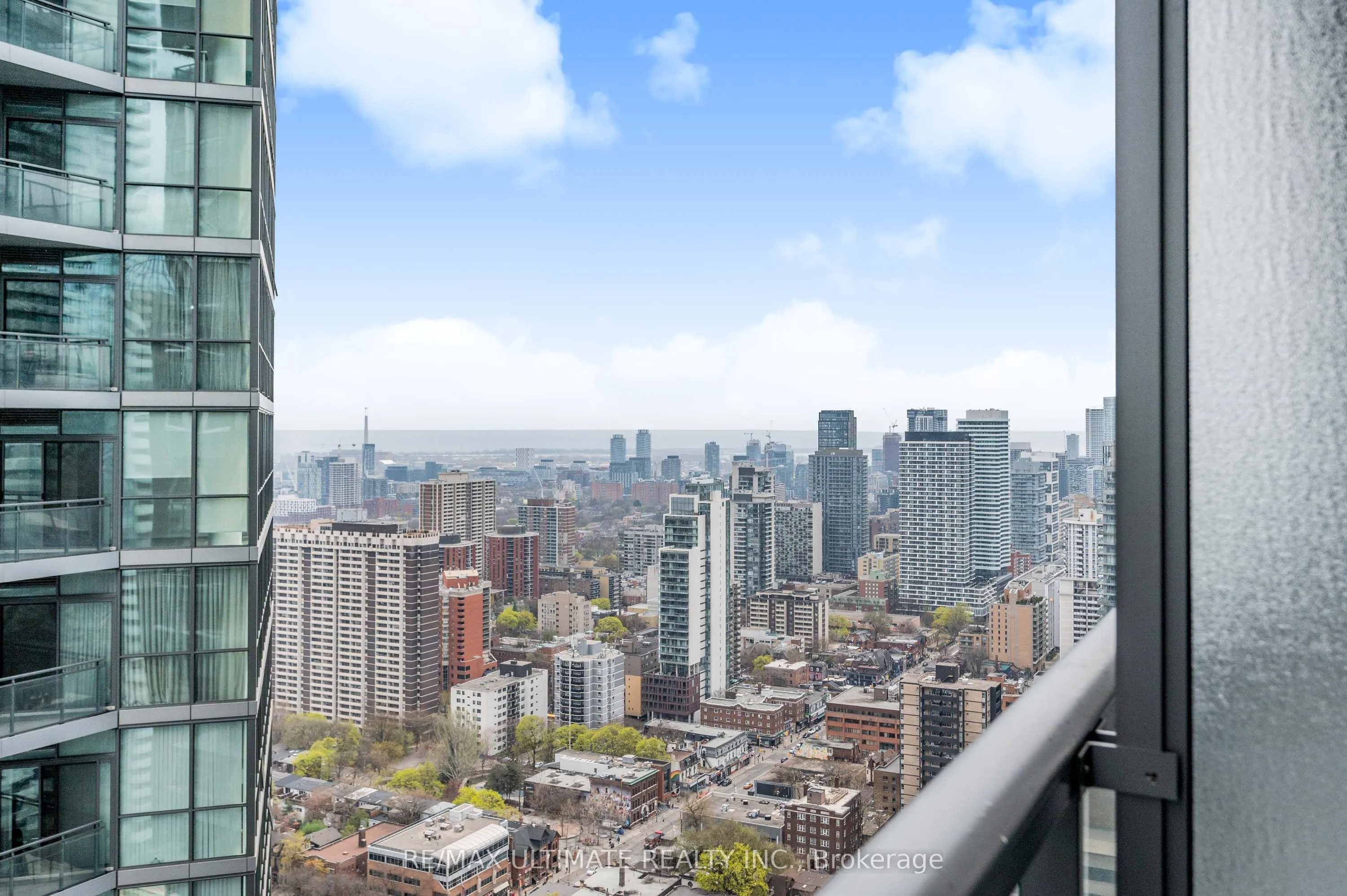 33 Charles Street E, #3808