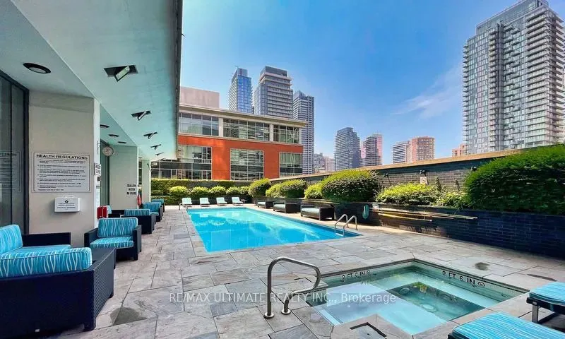 33 Charles Street E, #3808