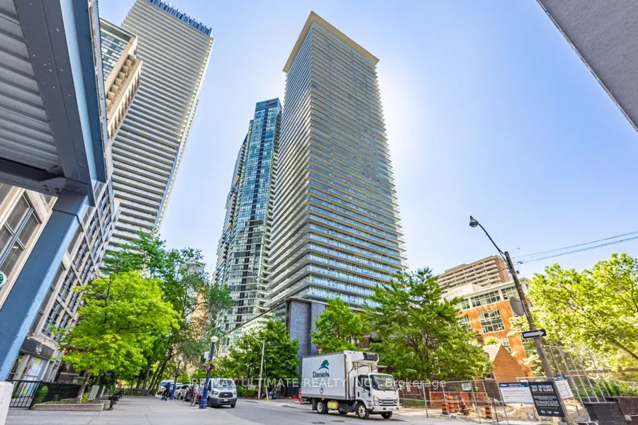 33 Charles Street E, #3808