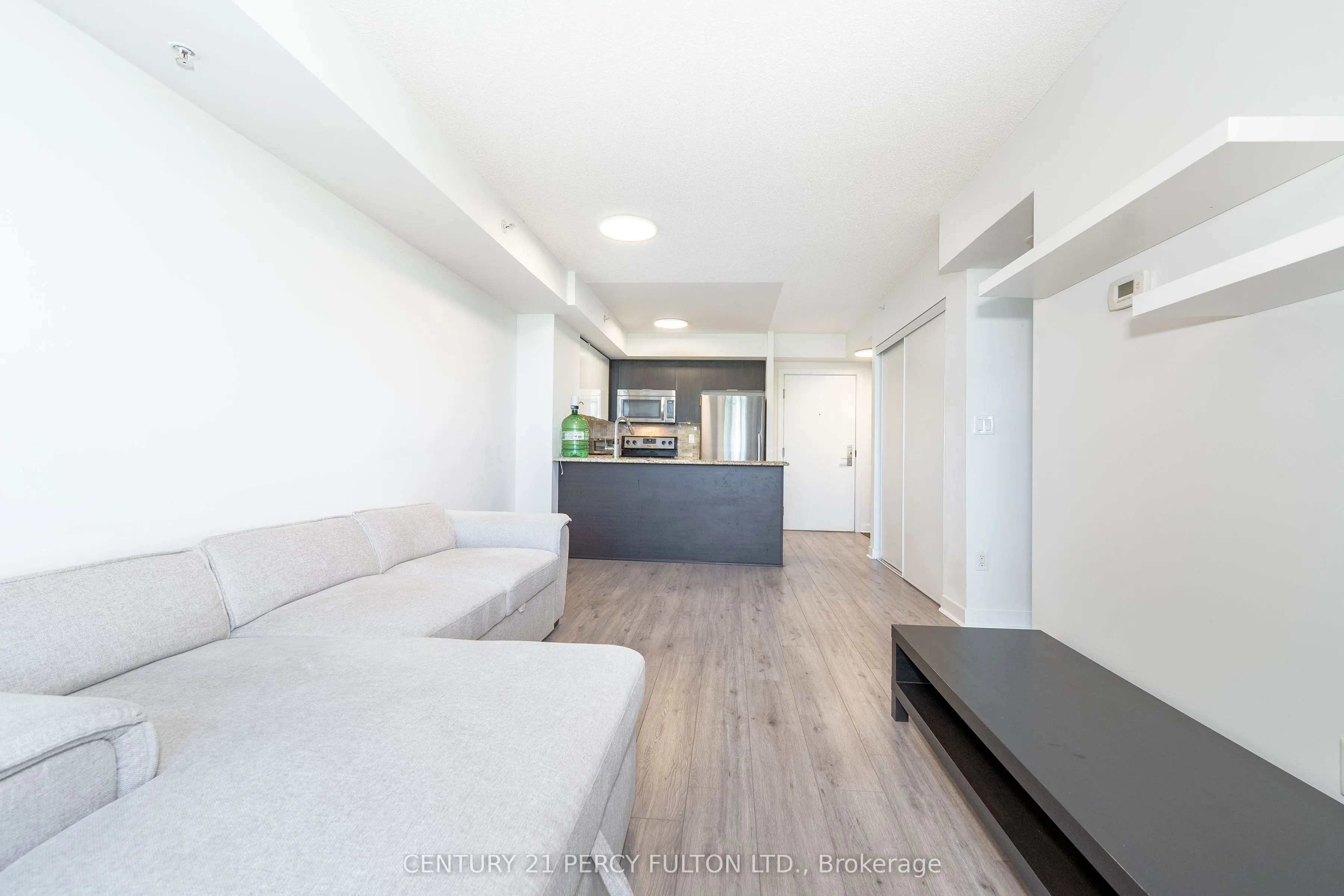 5740 Yonge Street, #205