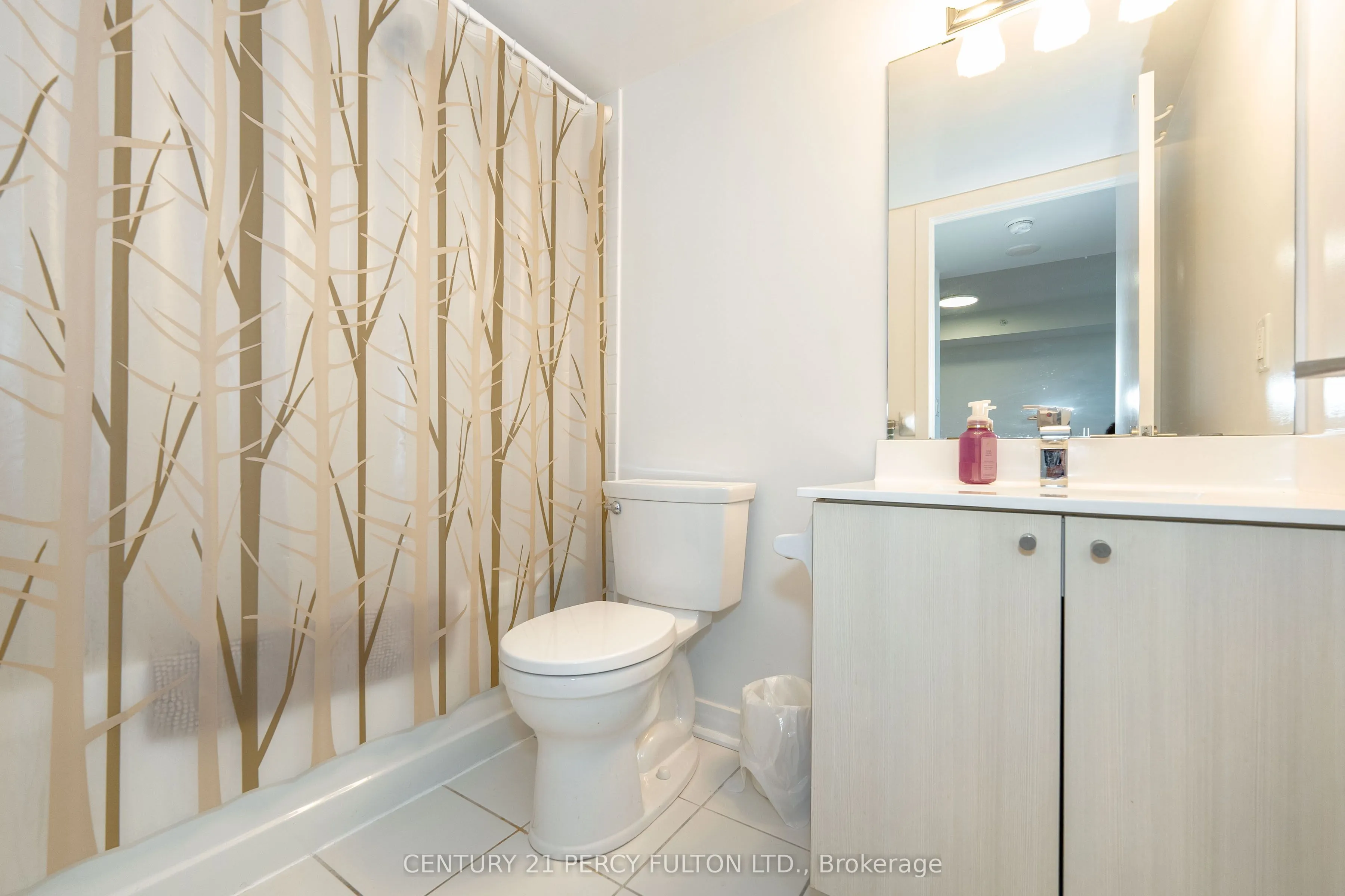 5740 Yonge Street, #205