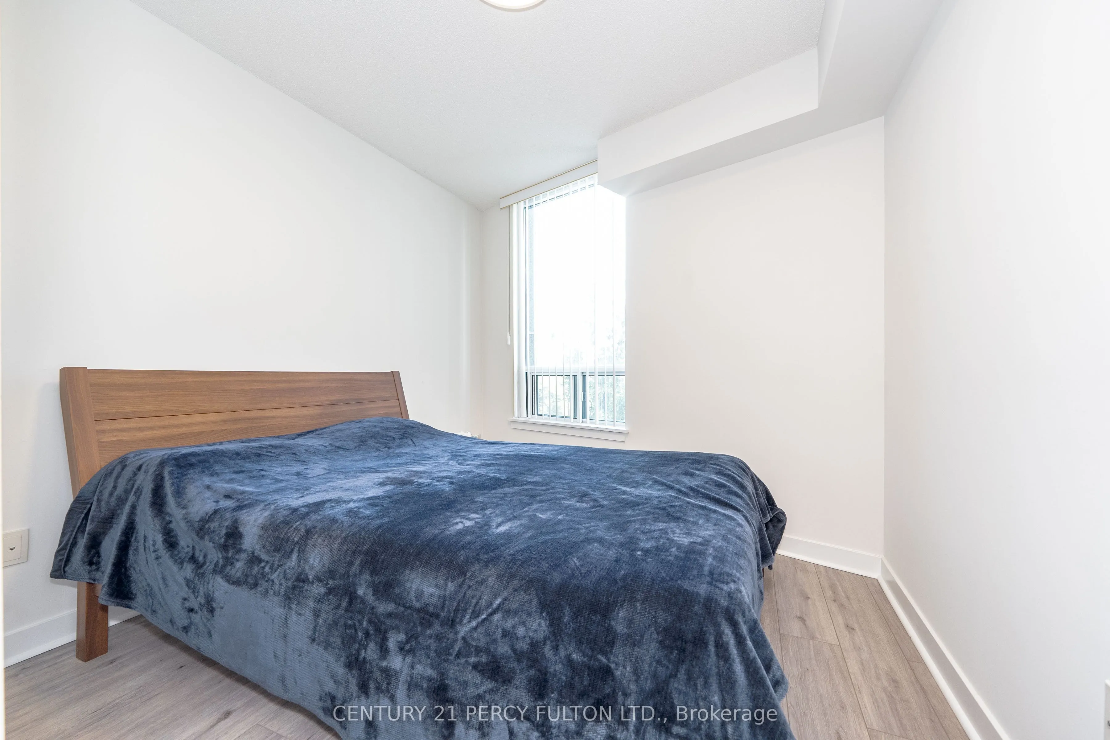 5740 Yonge Street, #205