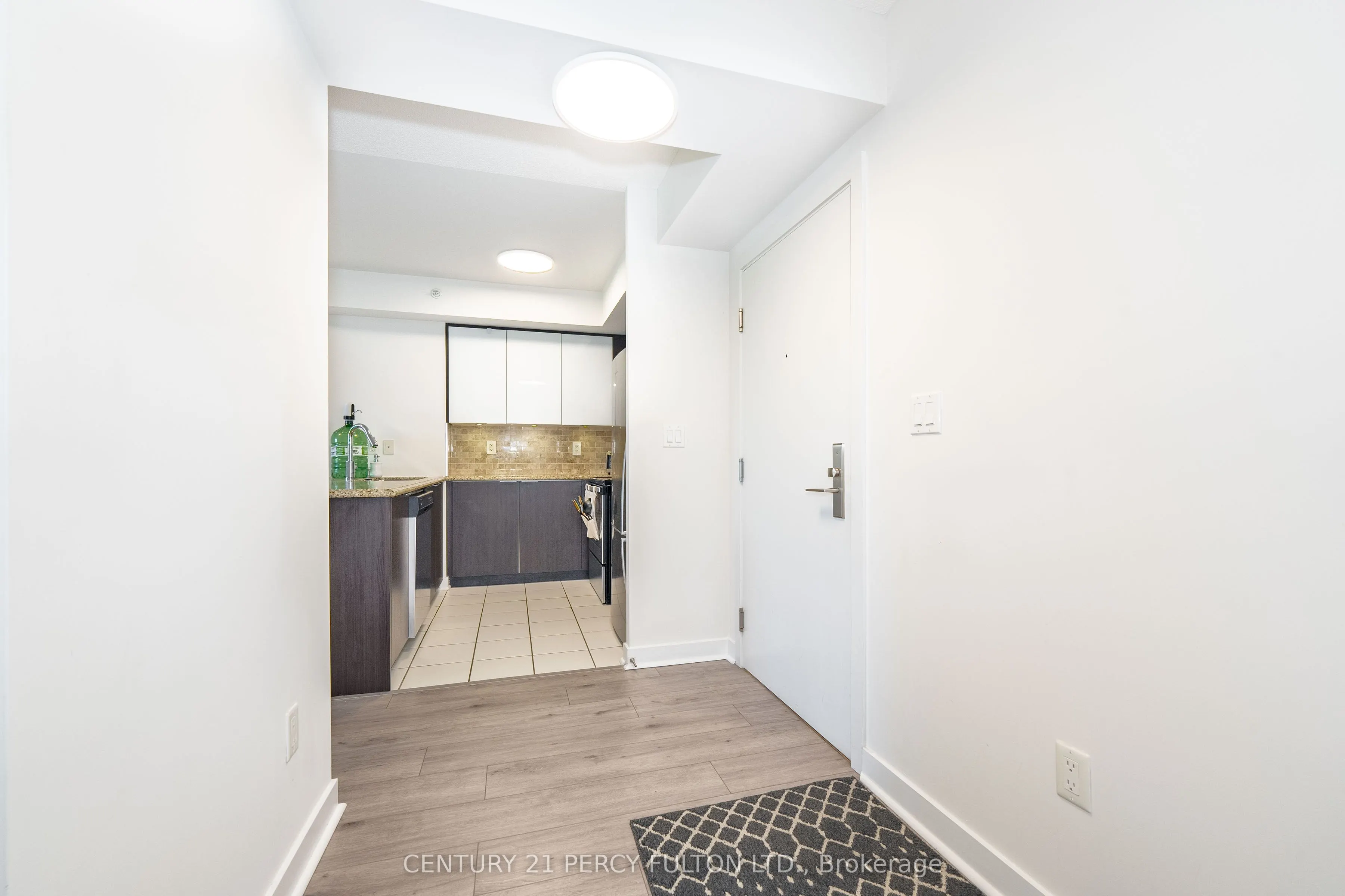 5740 Yonge Street, #205