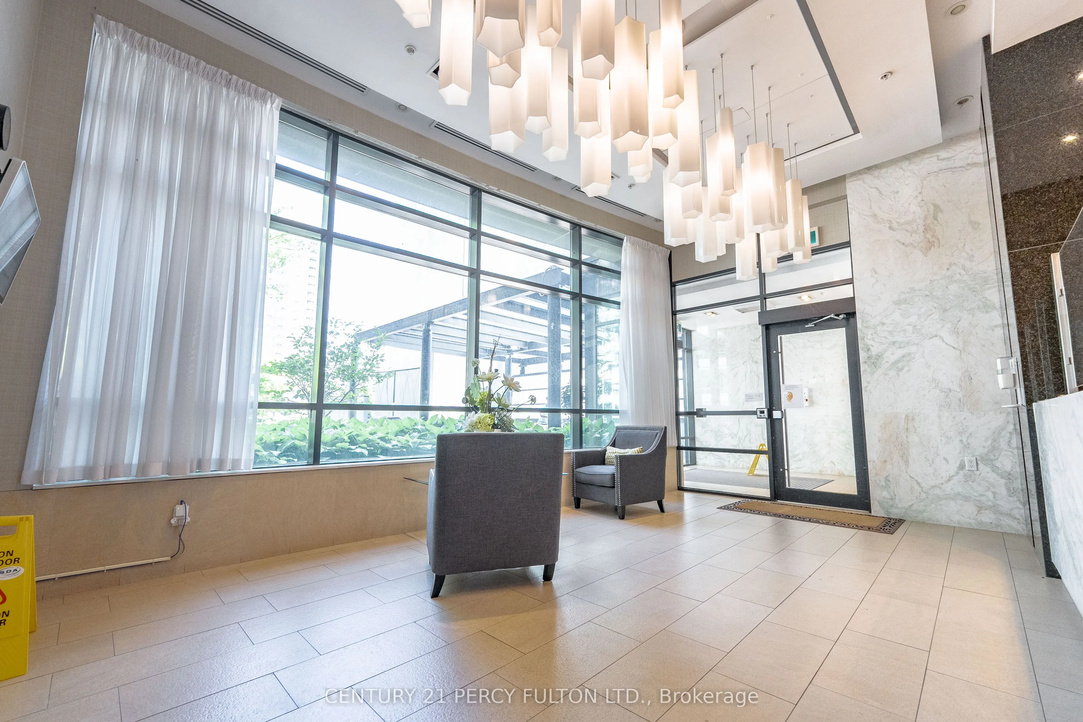 5740 Yonge Street, #205