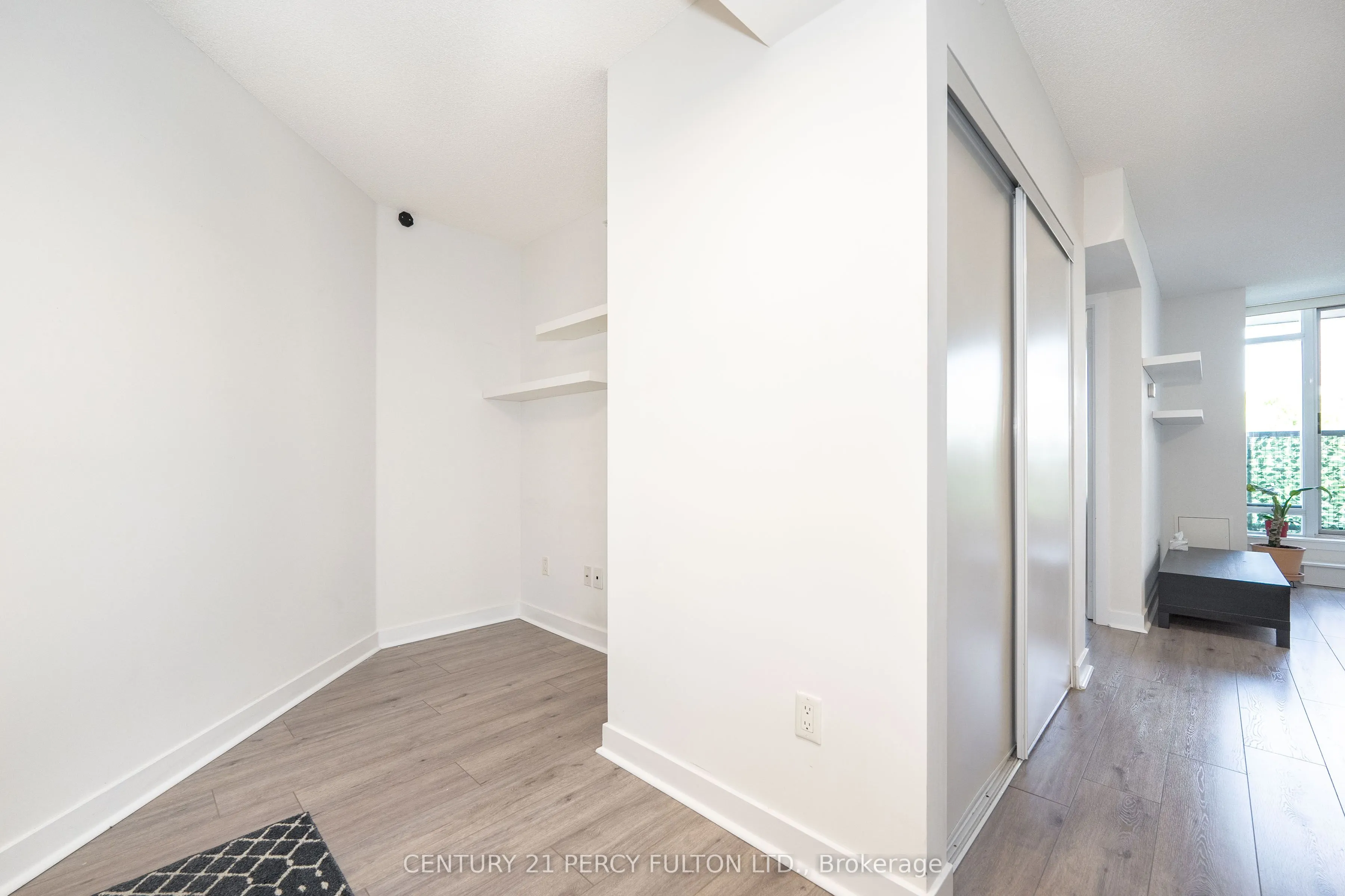 5740 Yonge Street, #205