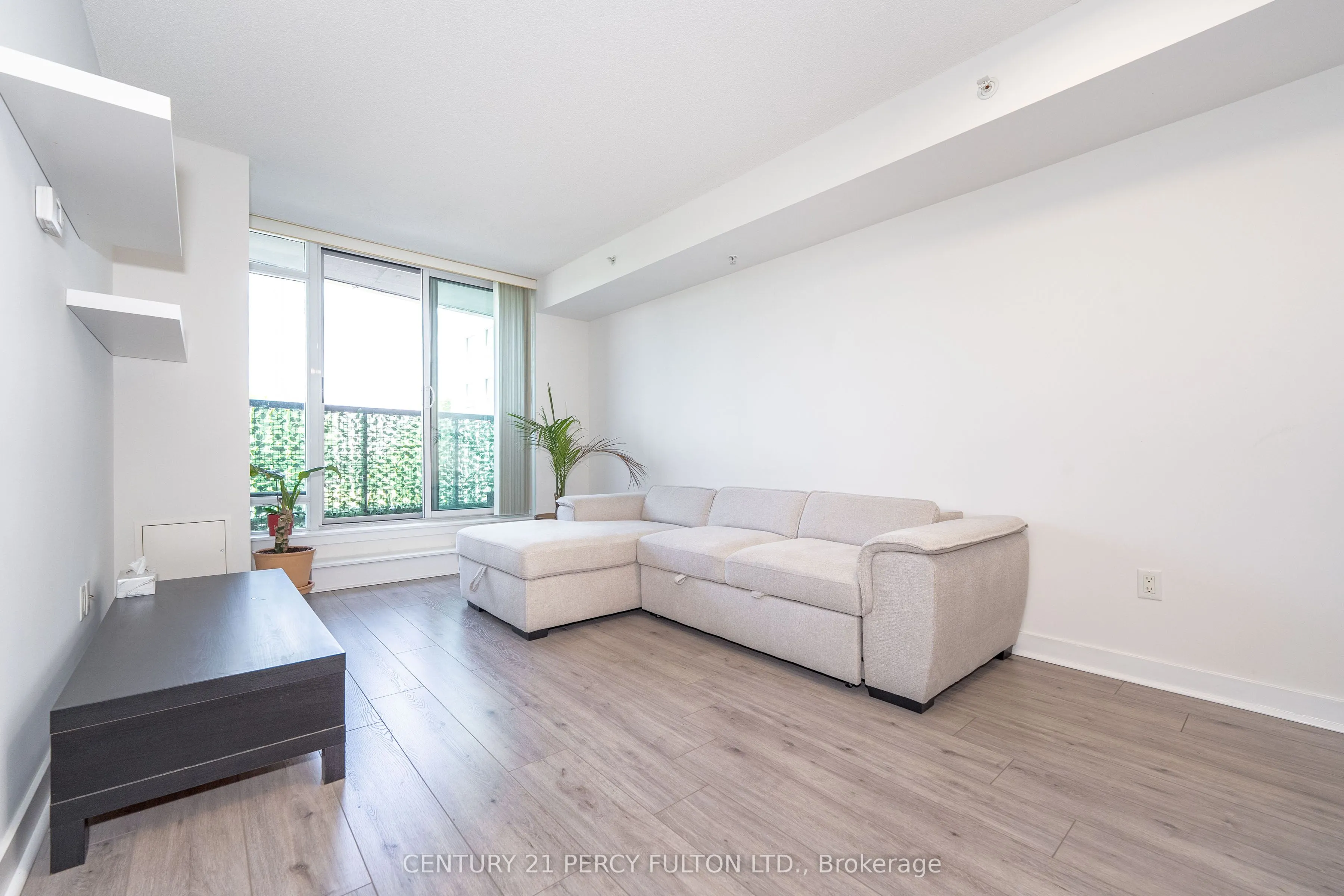 5740 Yonge Street, #205
