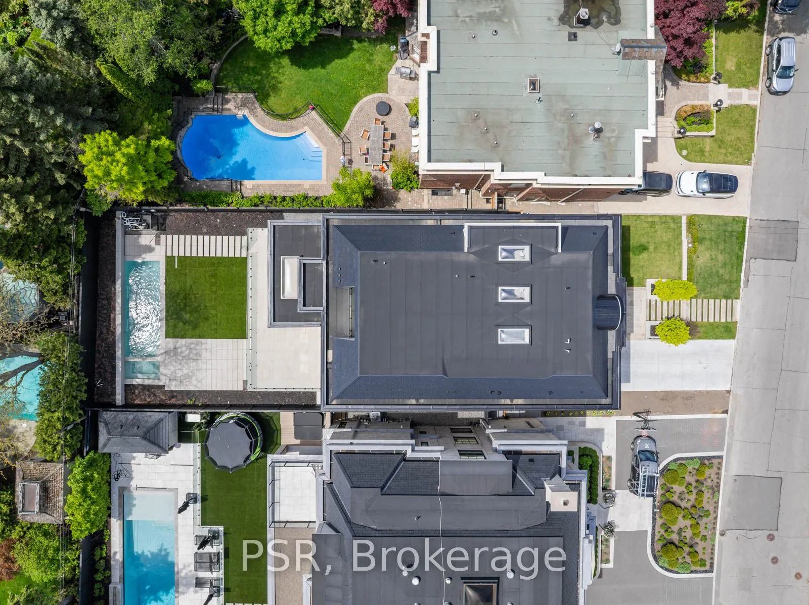 228 Dunvegan Road