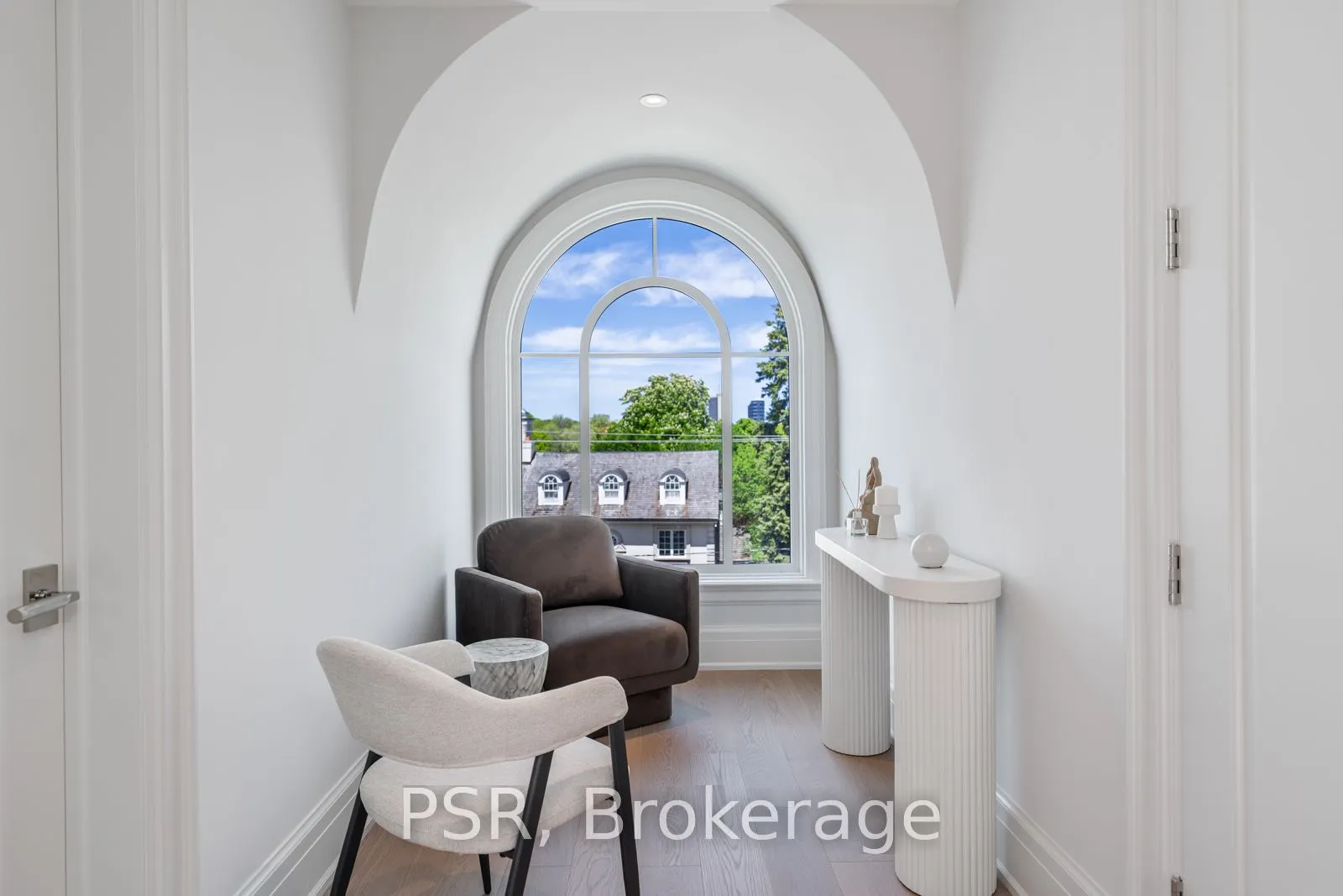 228 Dunvegan Road