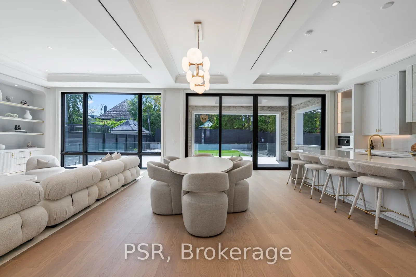 228 Dunvegan Road