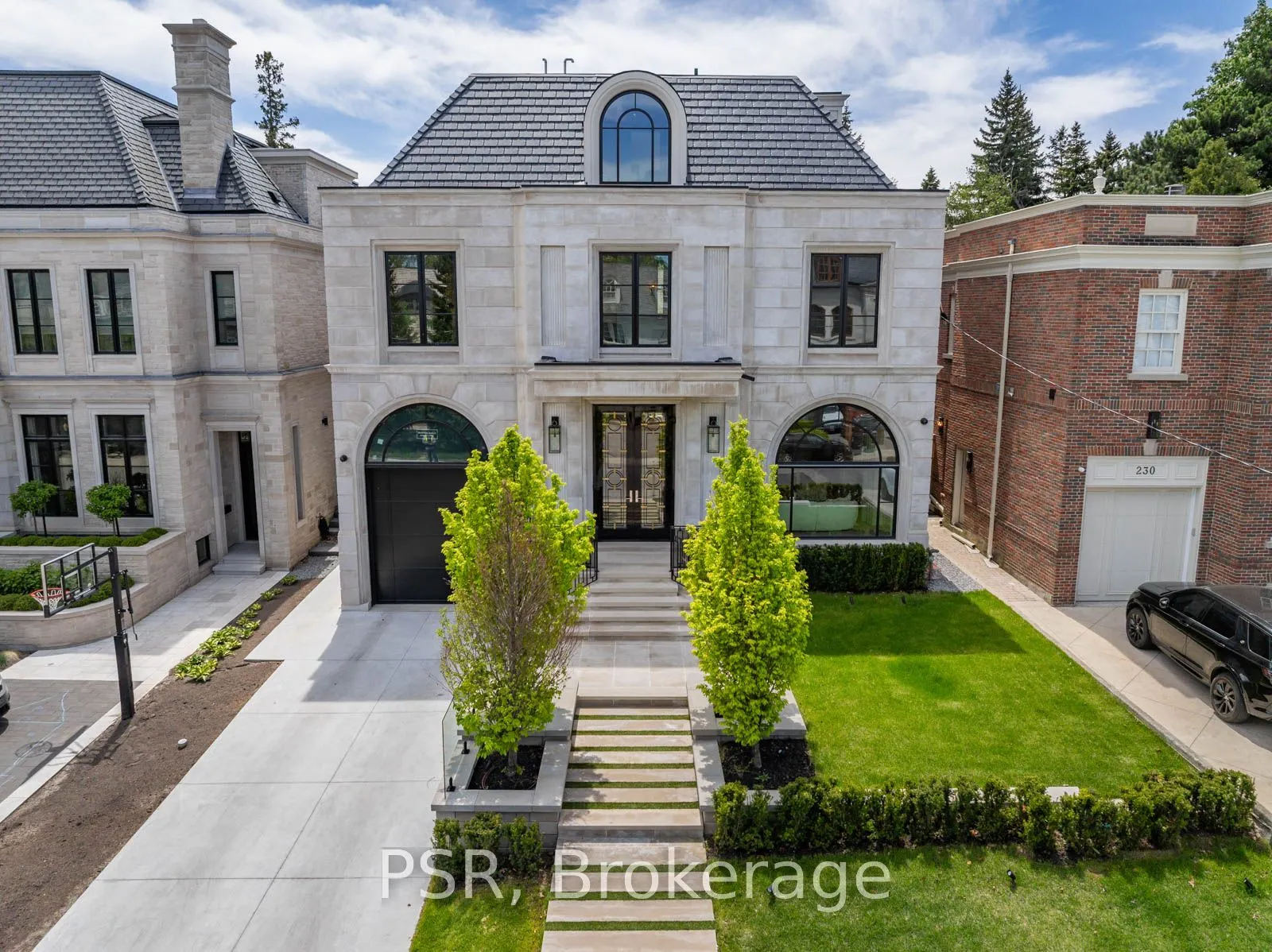 228 Dunvegan Road